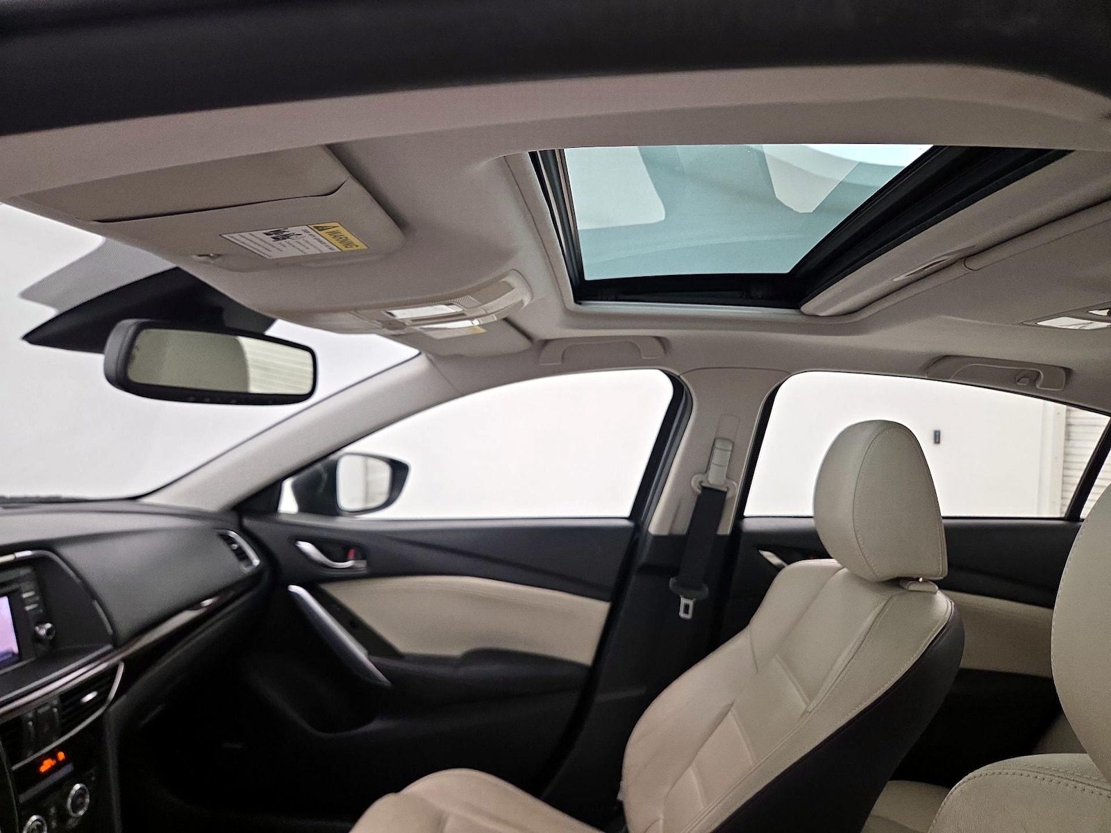 Sunroof(s) & Overhead Airbags
