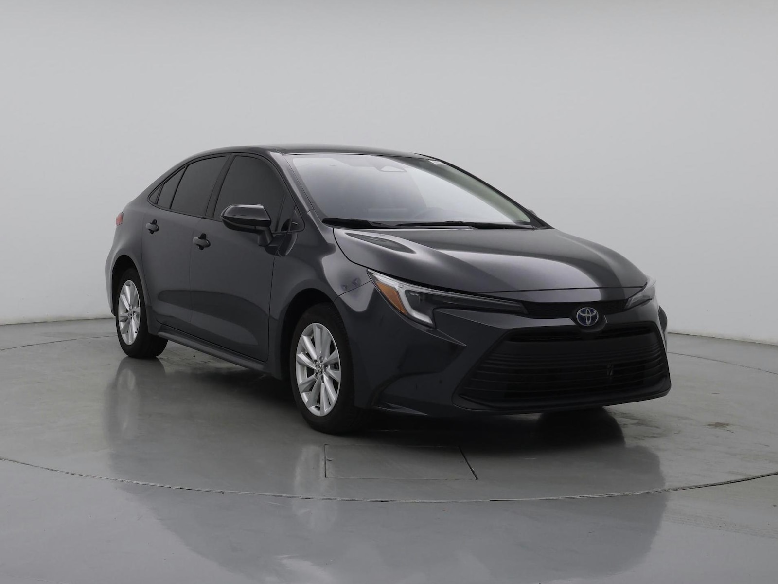 2025 Toyota Corolla LE - Photo 2