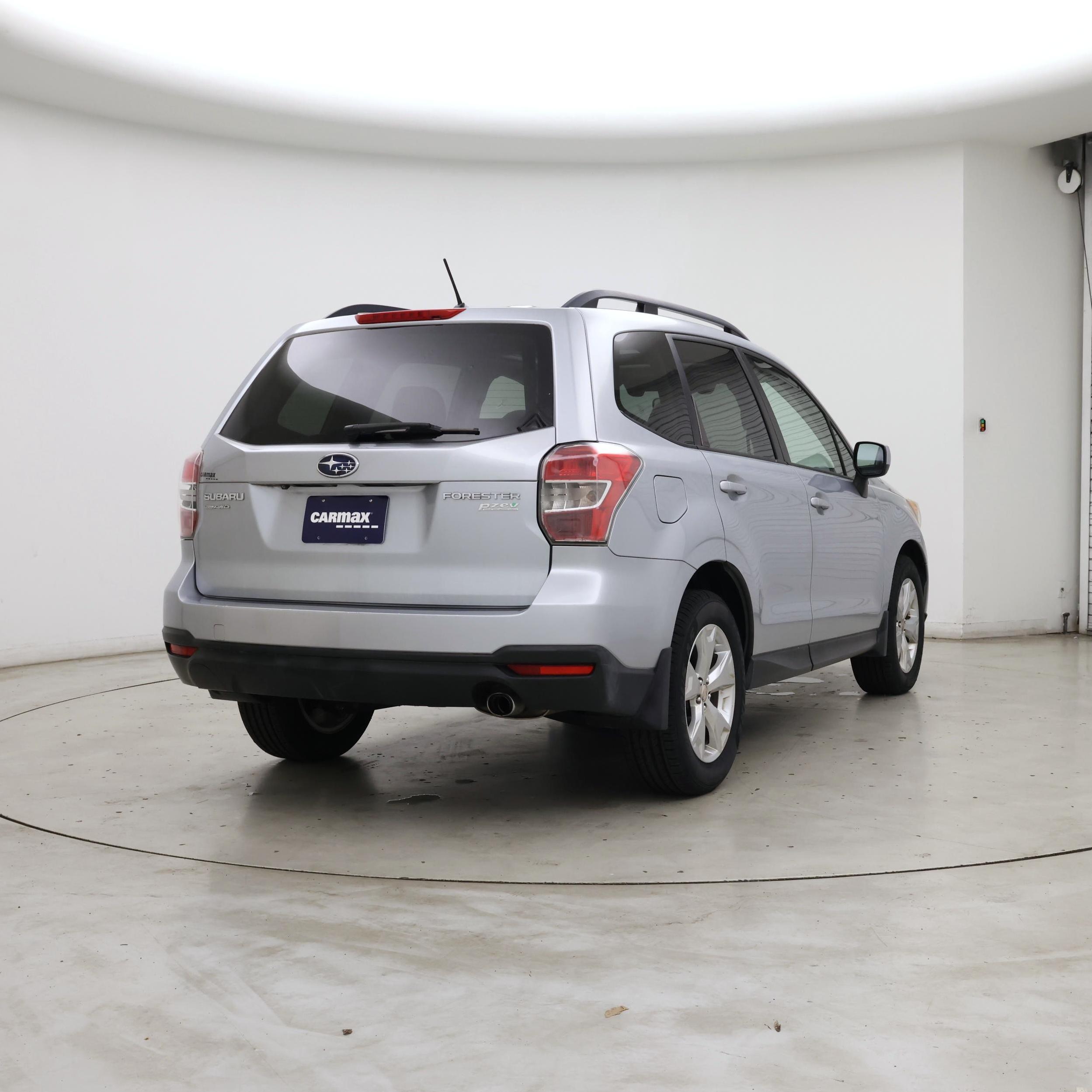Thumbnail: 2015 Subaru Forester - 8