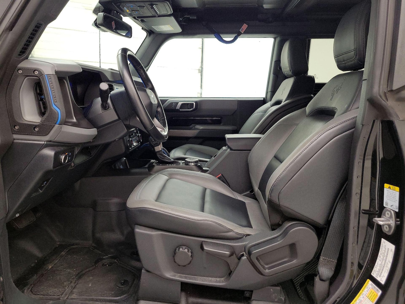 Leather Seats & Side Airbags