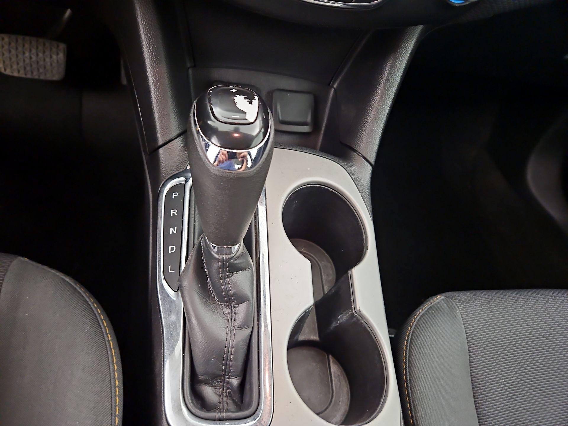 Thumbnail: 2017 Chevrolet Cruze - 17
