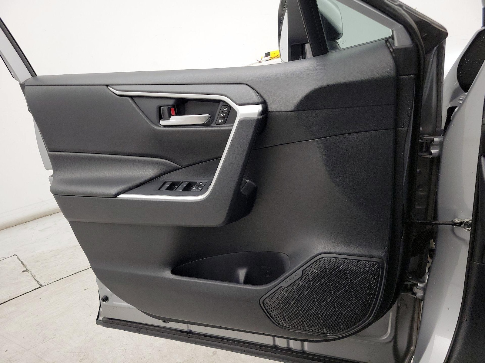 2019 Toyota RAV4 XLE Premium - Photo 13