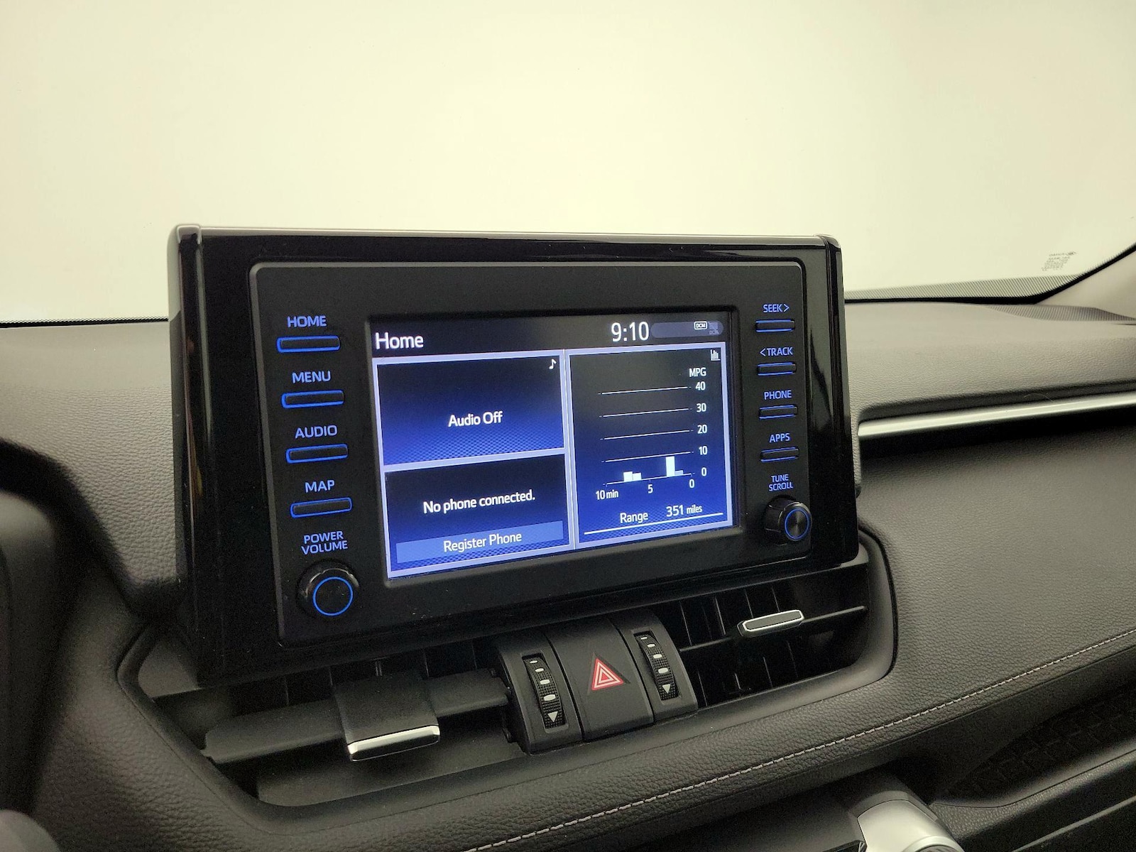 2019 Toyota RAV4 XLE Premium - Photo 16