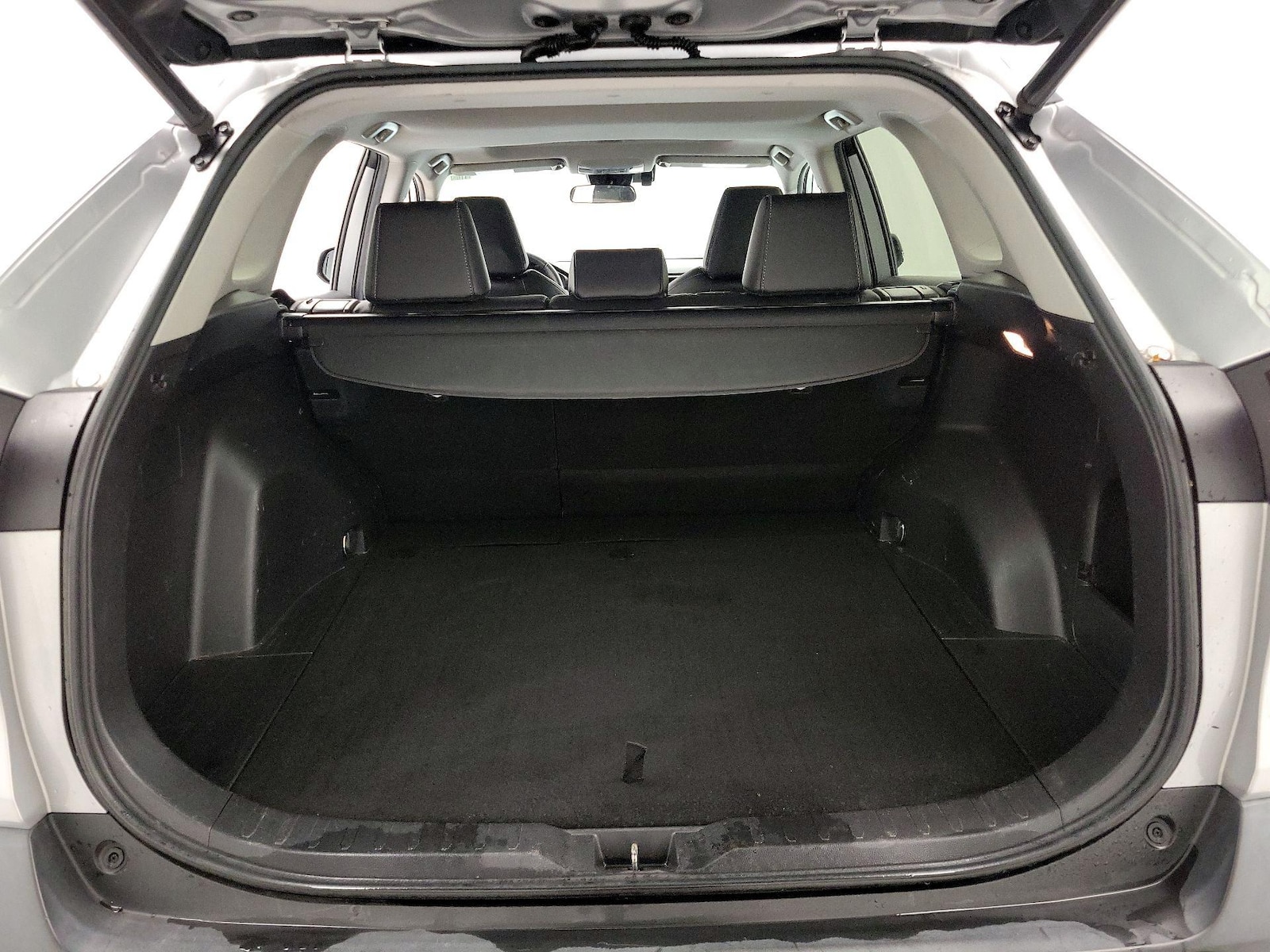 2019 Toyota RAV4 XLE Premium - Photo 22