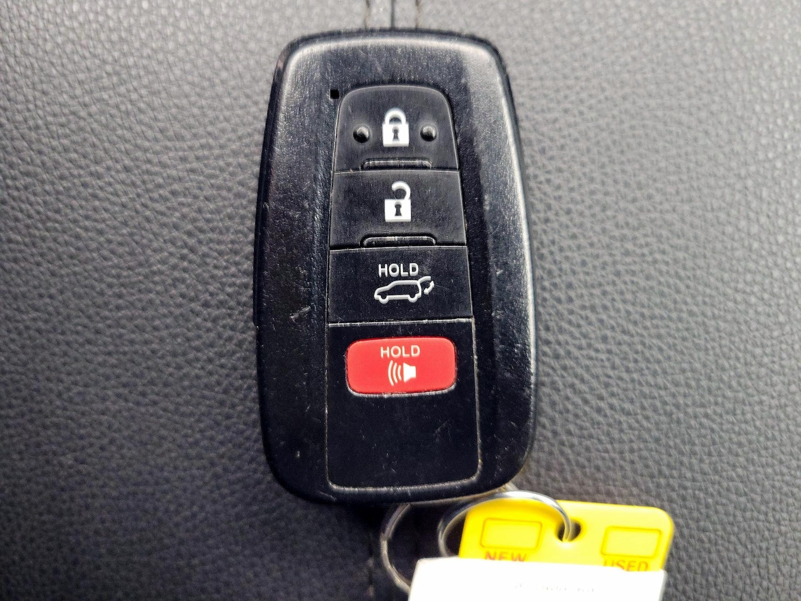 2019 Toyota RAV4 XLE Premium - Photo 24