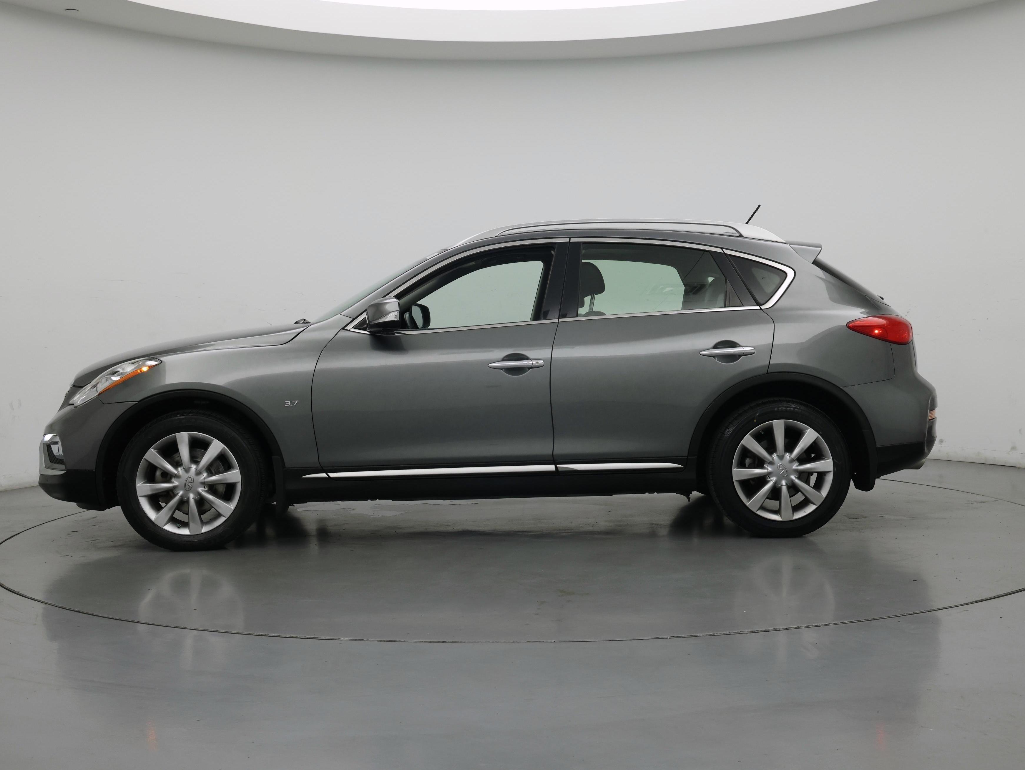 Thumbnail: 2017 INFINITI QX50 - 3