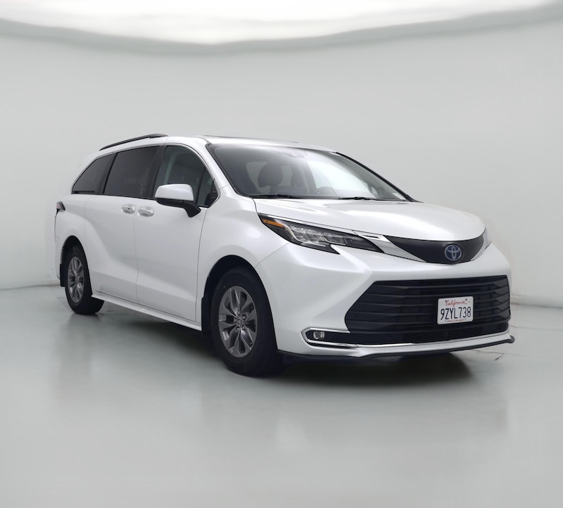 2023 Toyota Sienna Hybrid XLE