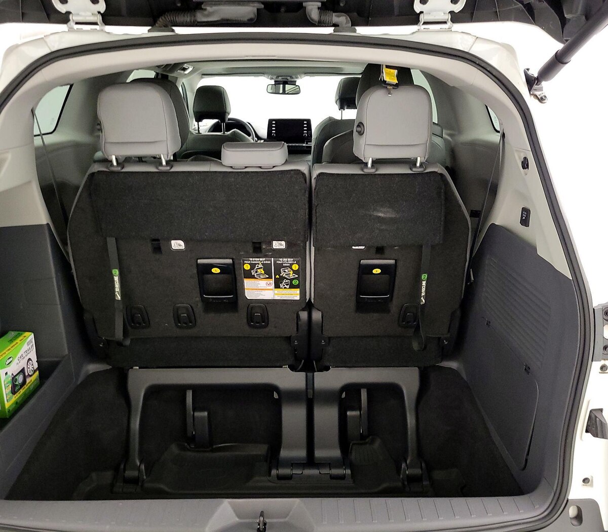 Trunk/Cargo (Seats Up)
