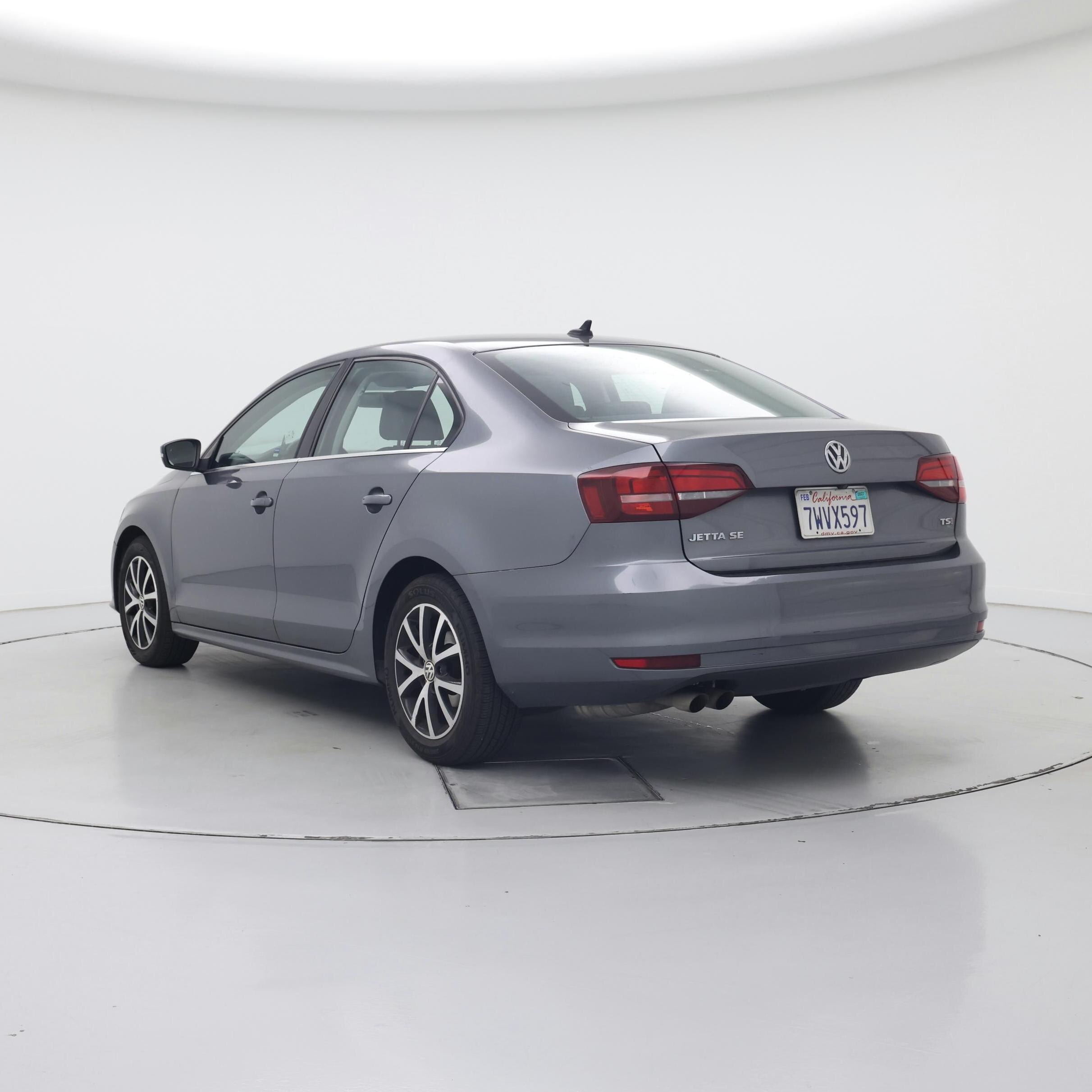 Thumbnail: 2017 Volkswagen Jetta - 2