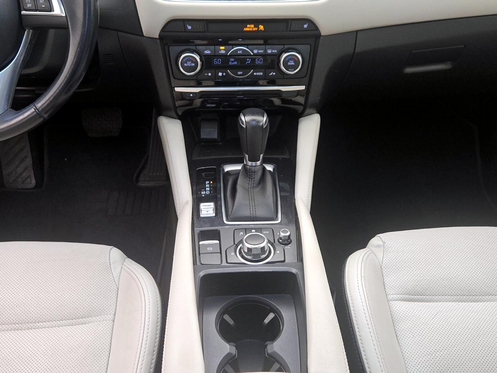 2016 Mazda MAZDA6 i Grand Touring - Photo 18