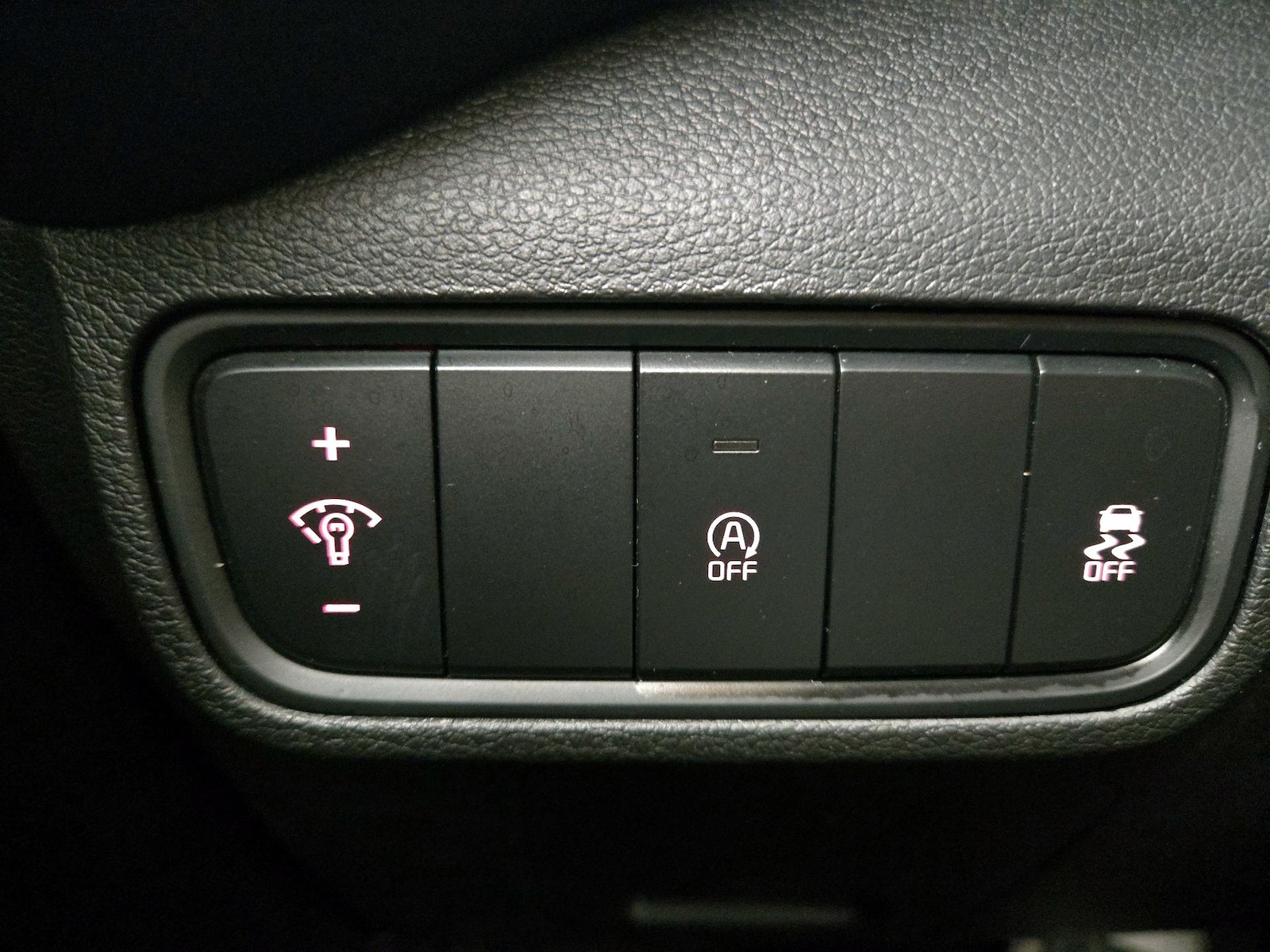 2022 Kia Soul LX - Photo 14
