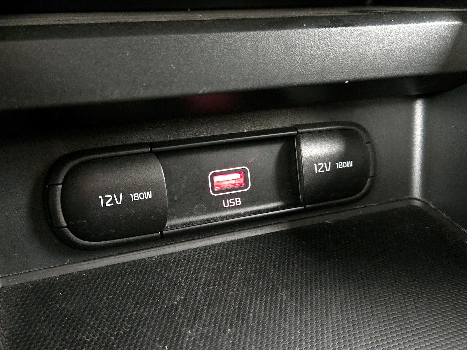 2022 Kia Soul LX - Photo 19