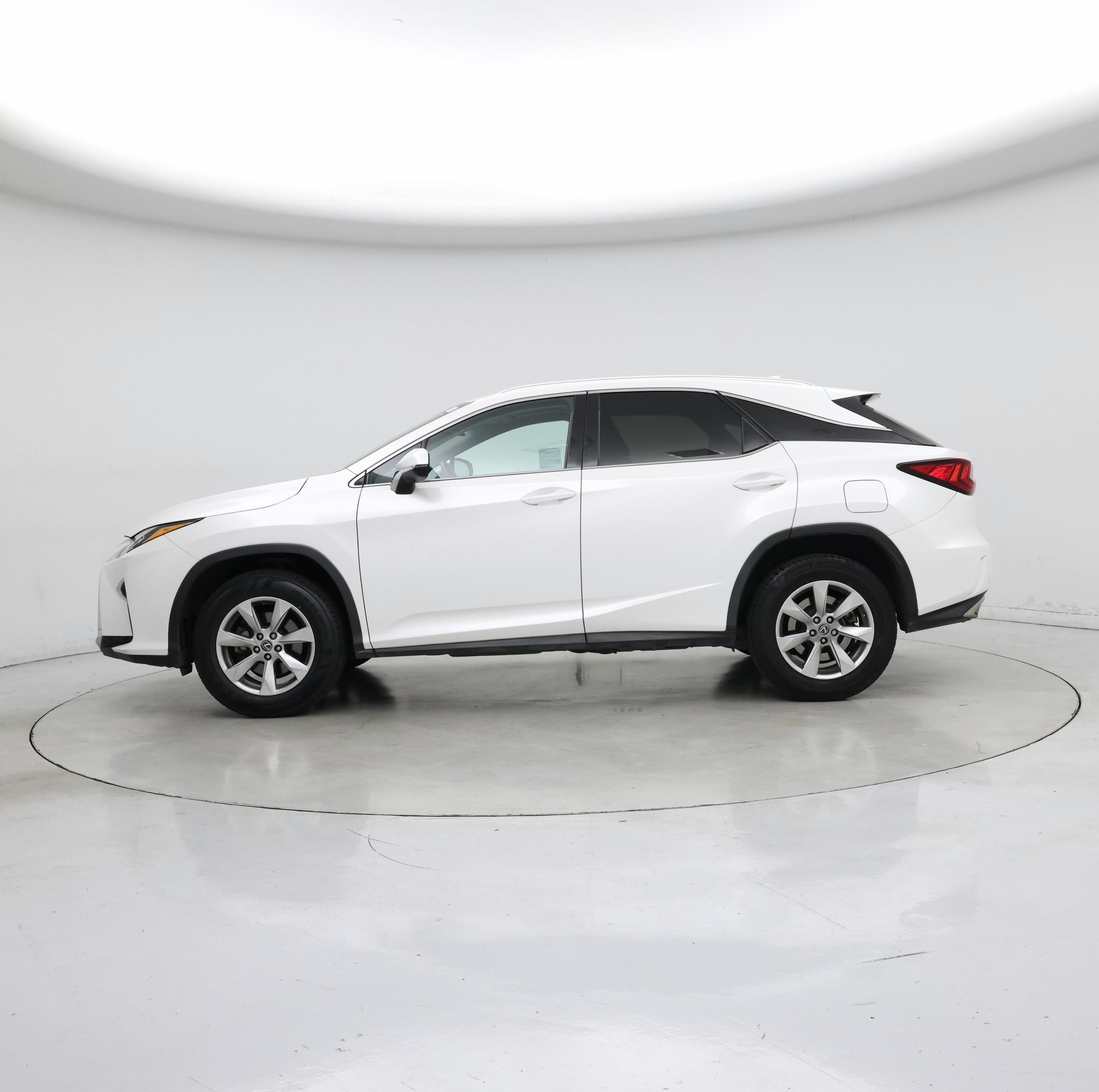 Thumbnail: 2018 Lexus RX - 3