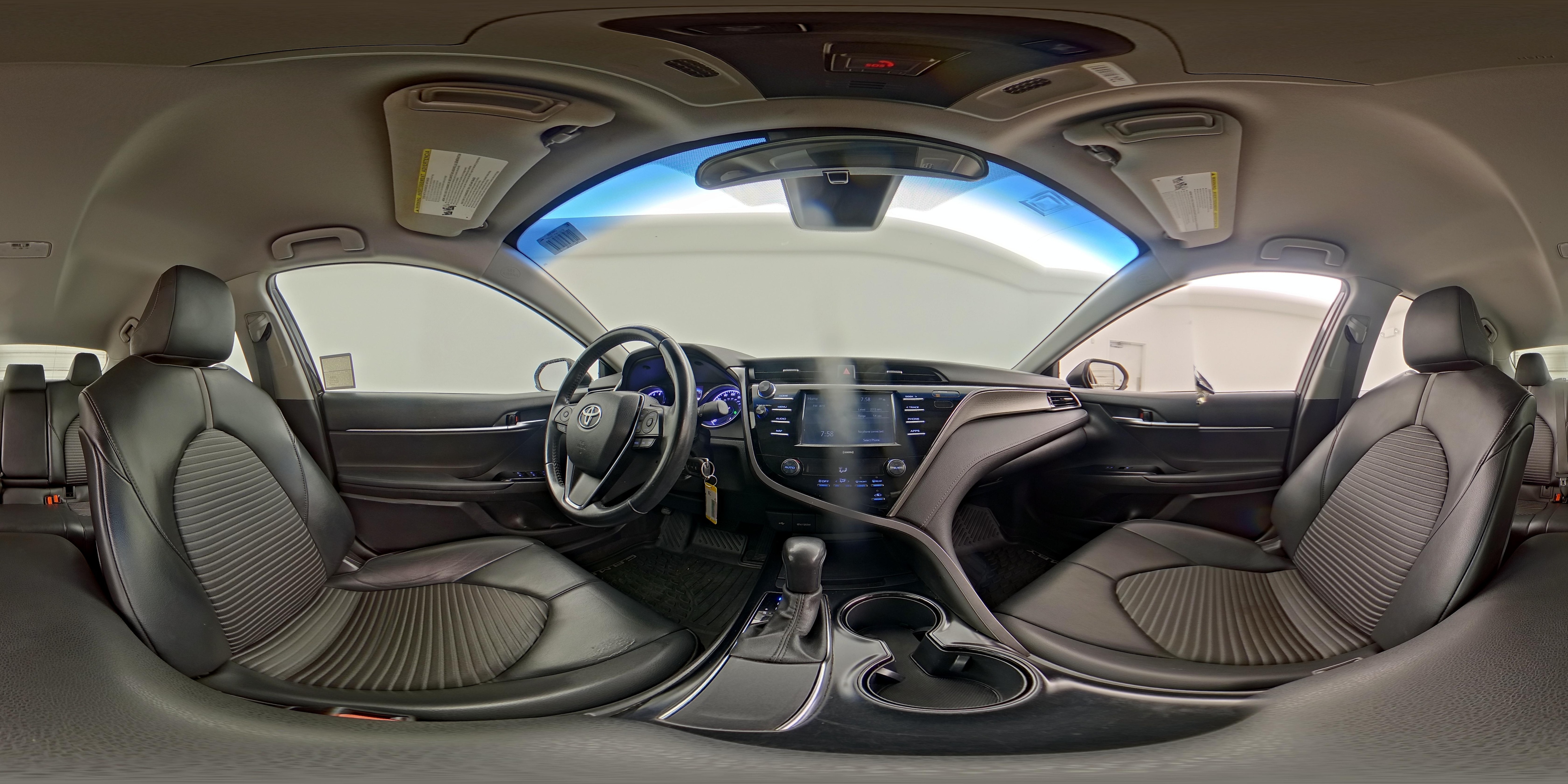 2020 Toyota Camry SE Nightshade - Photo 24