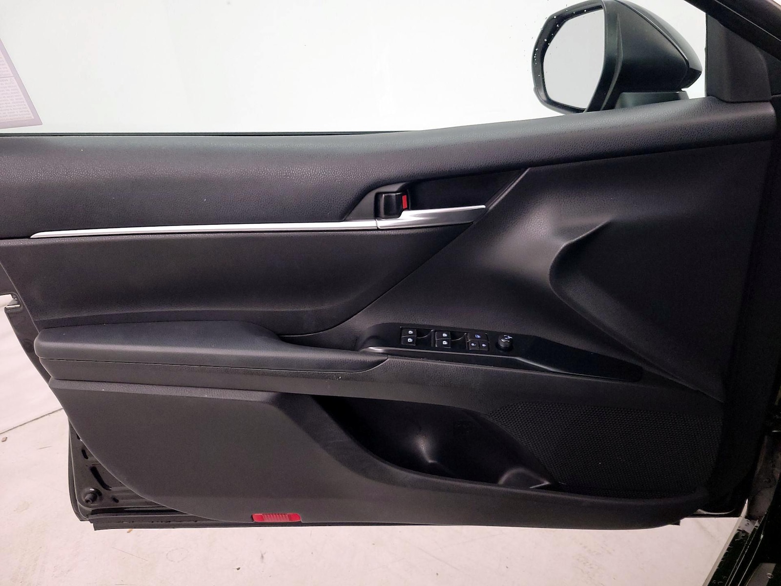2020 Toyota Camry SE Nightshade - Photo 13