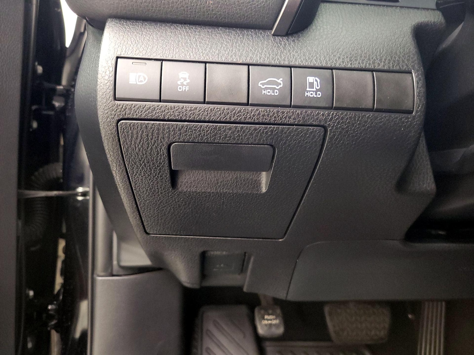 2020 Toyota Camry SE Nightshade - Photo 14