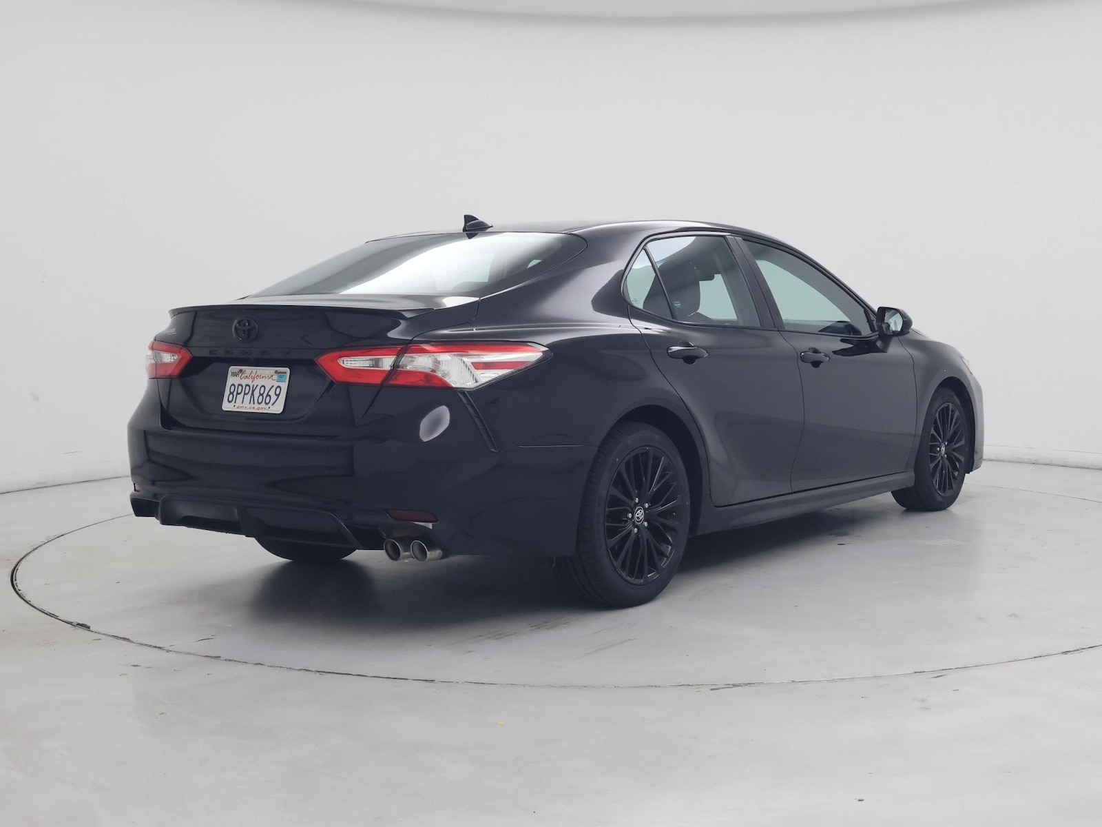 2020 Toyota Camry SE Nightshade - Photo 9
