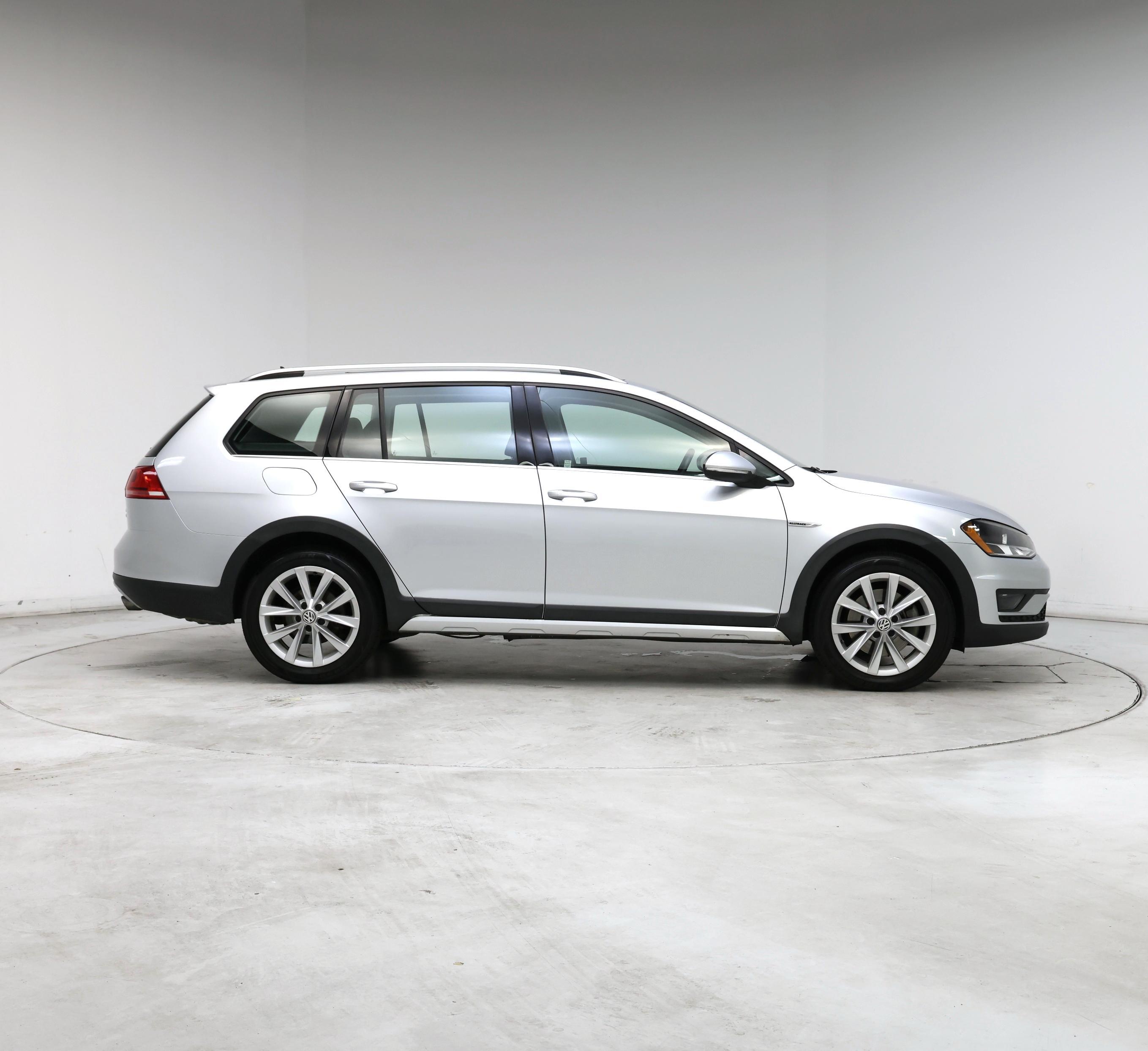 Thumbnail: 2017 Volkswagen Golf - 7