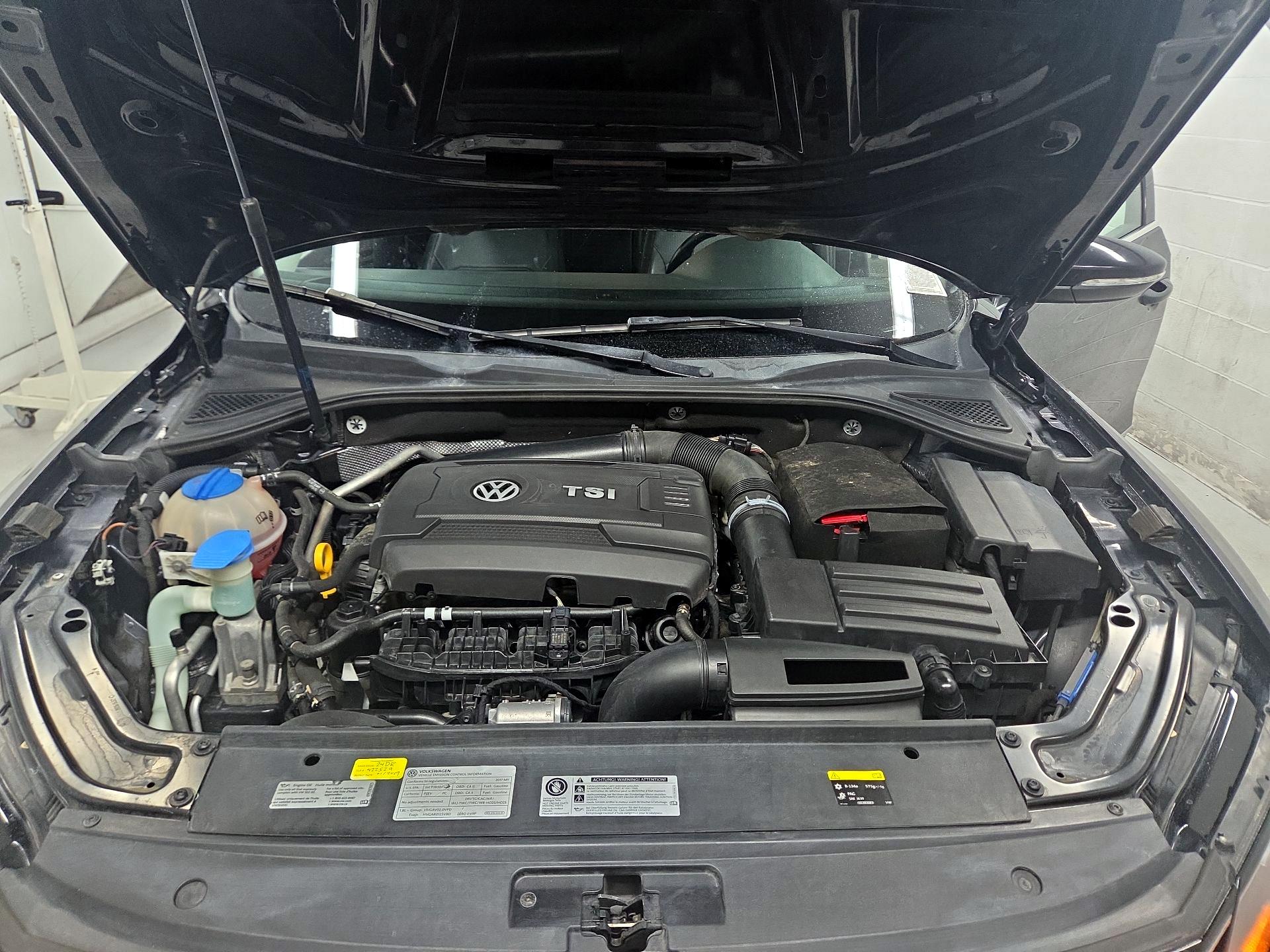 Thumbnail: 2017 Volkswagen Passat - 15