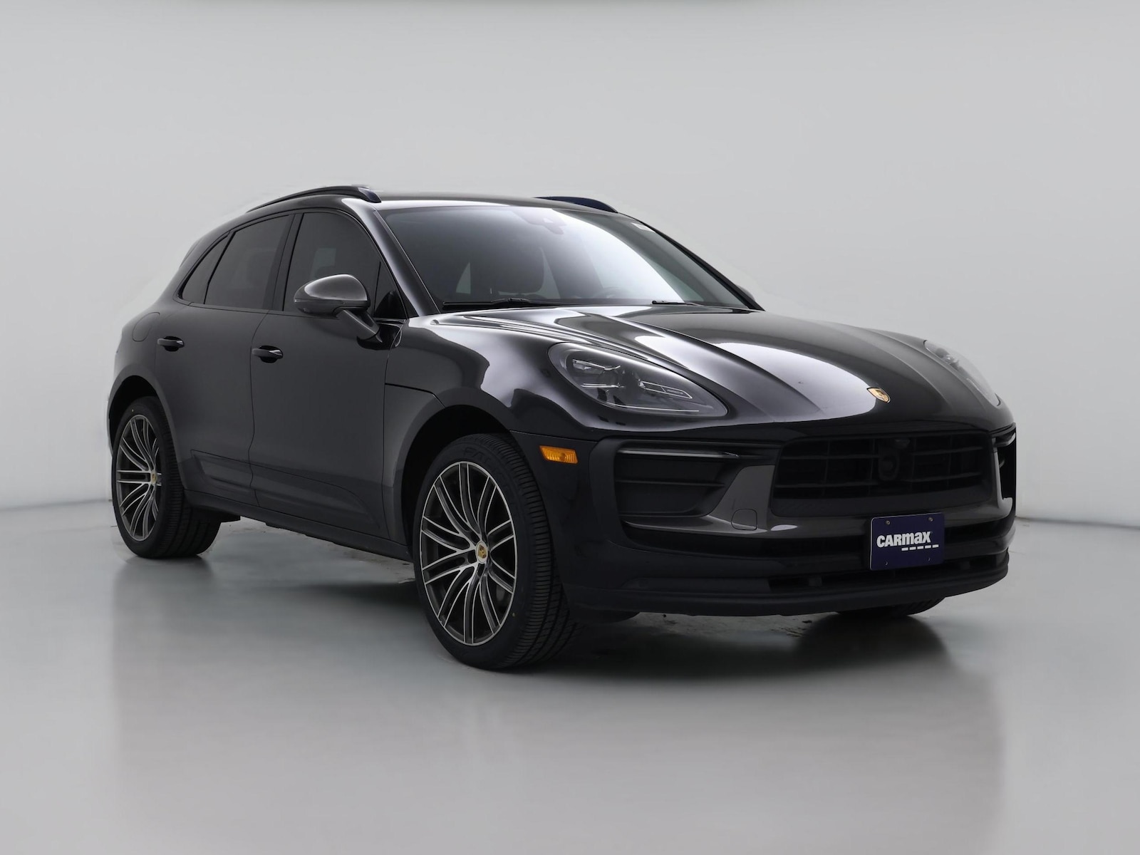 2023 Porsche Macan T