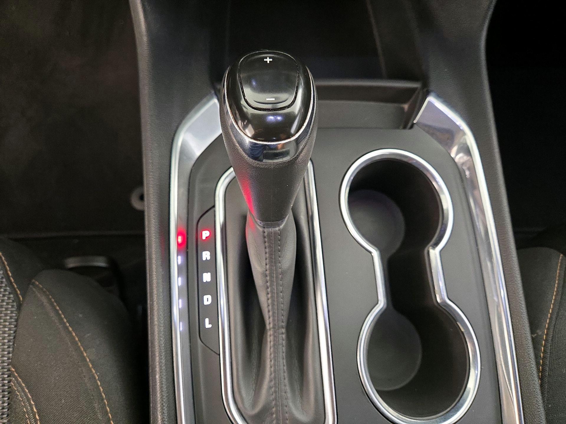 Thumbnail: 2019 Chevrolet Traverse - 17