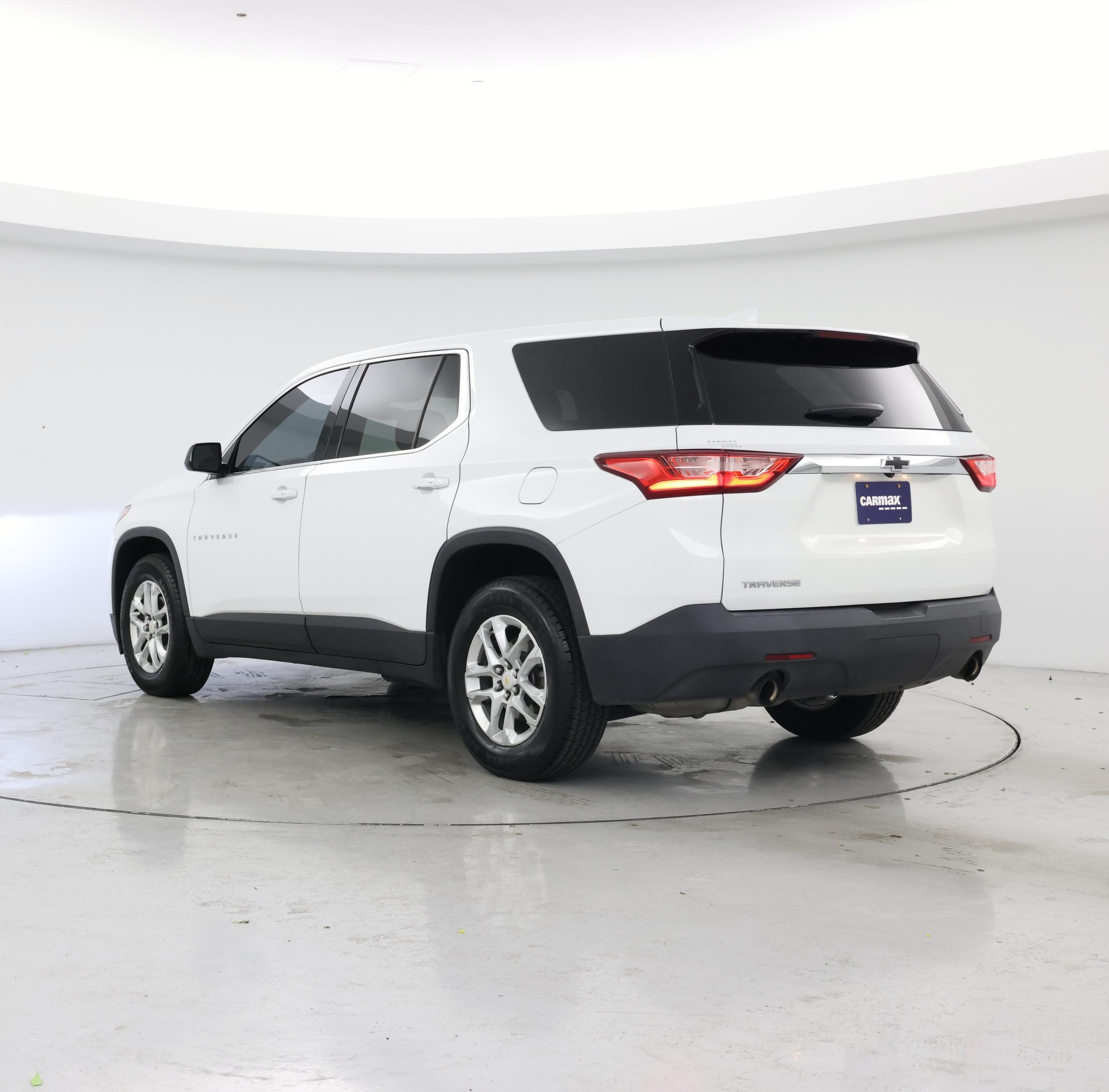 Thumbnail: 2019 Chevrolet Traverse - 2