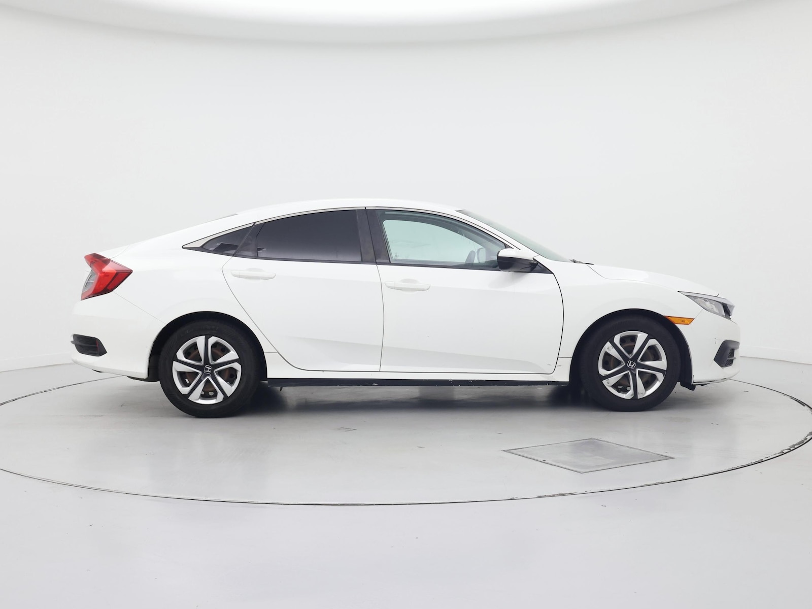 2018 Honda Civic LX - Photo 8