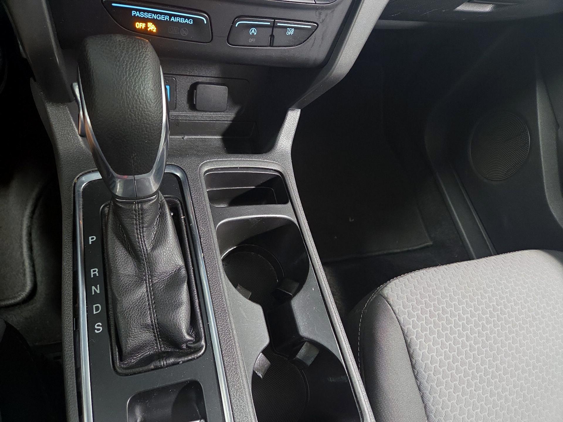 Thumbnail: 2019 Ford Escape - 15