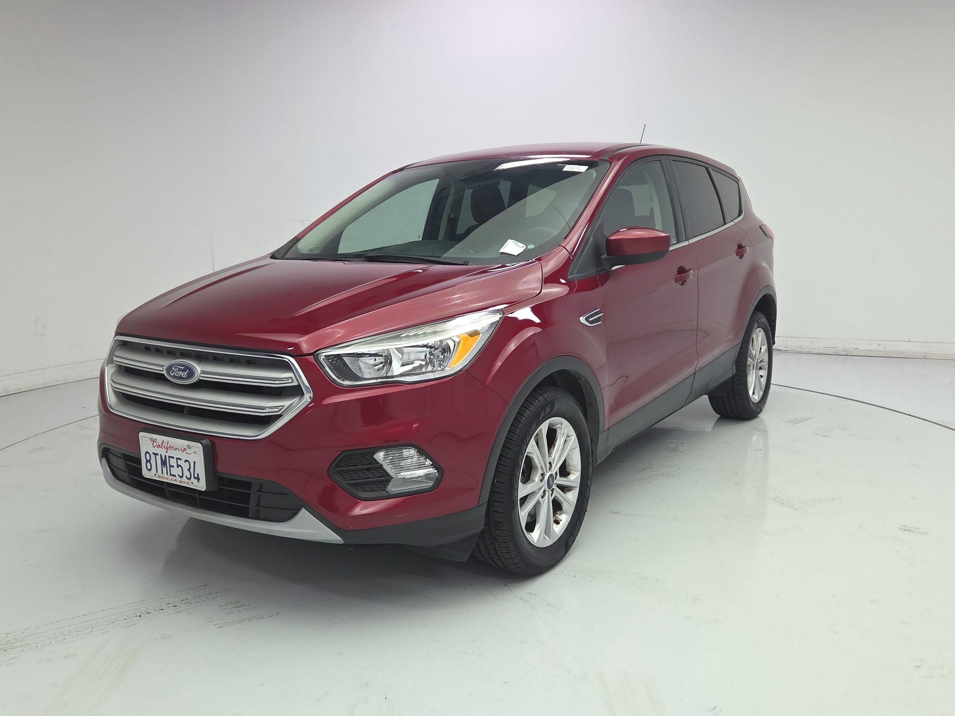 Thumbnail: 2019 Ford Escape - 3