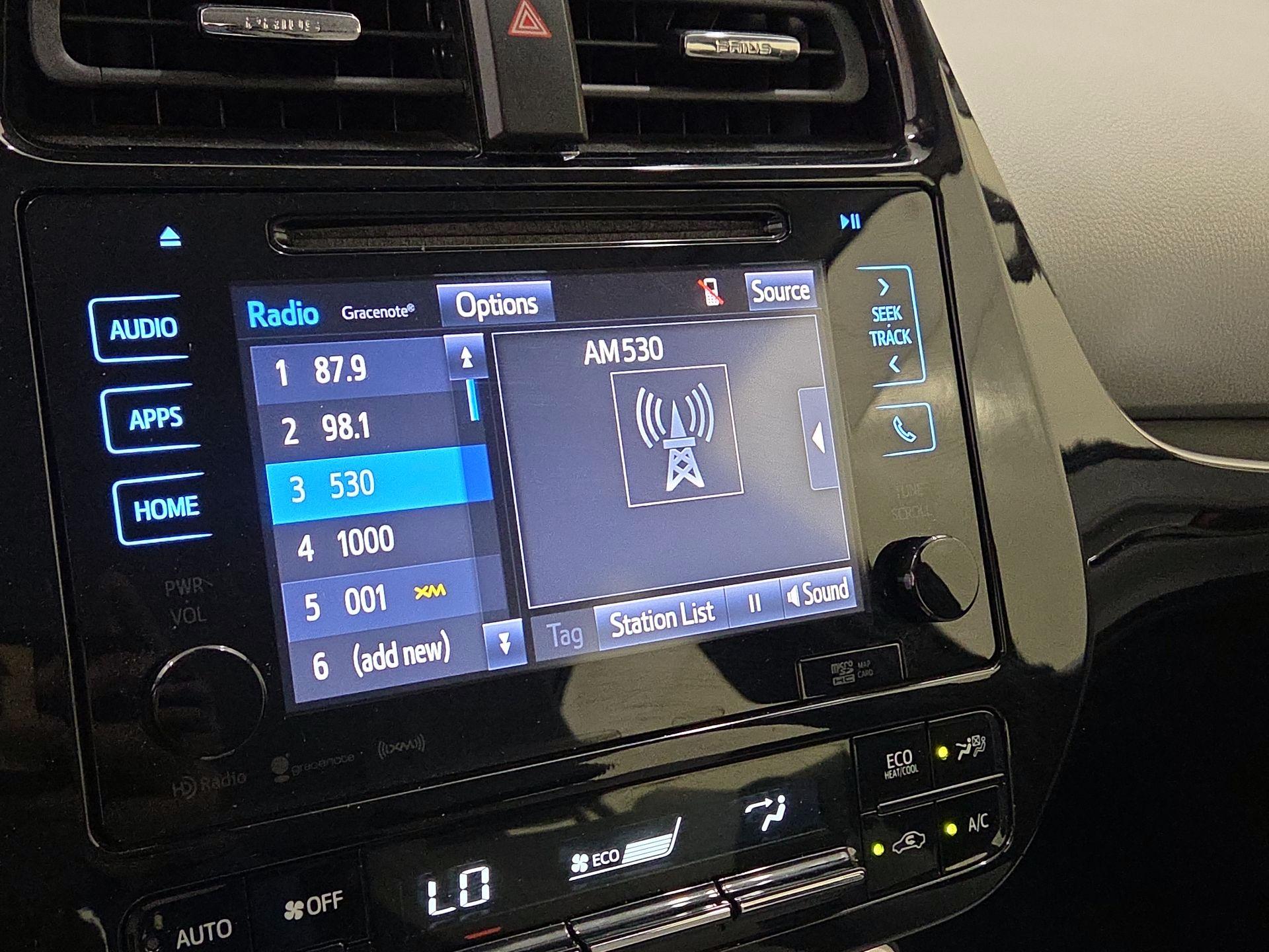 Thumbnail: 2018 Toyota Prius - 15