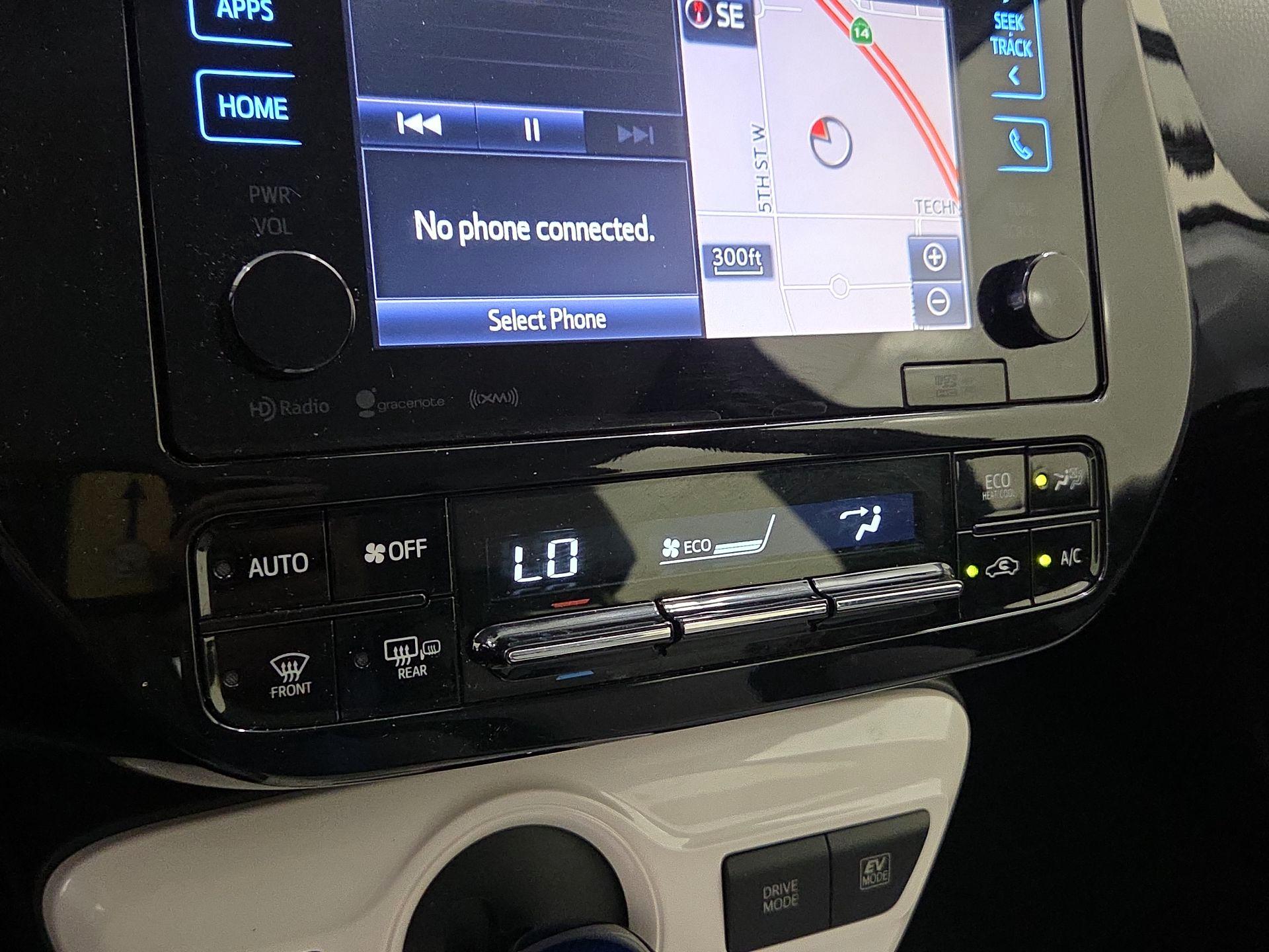 Thumbnail: 2018 Toyota Prius - 16