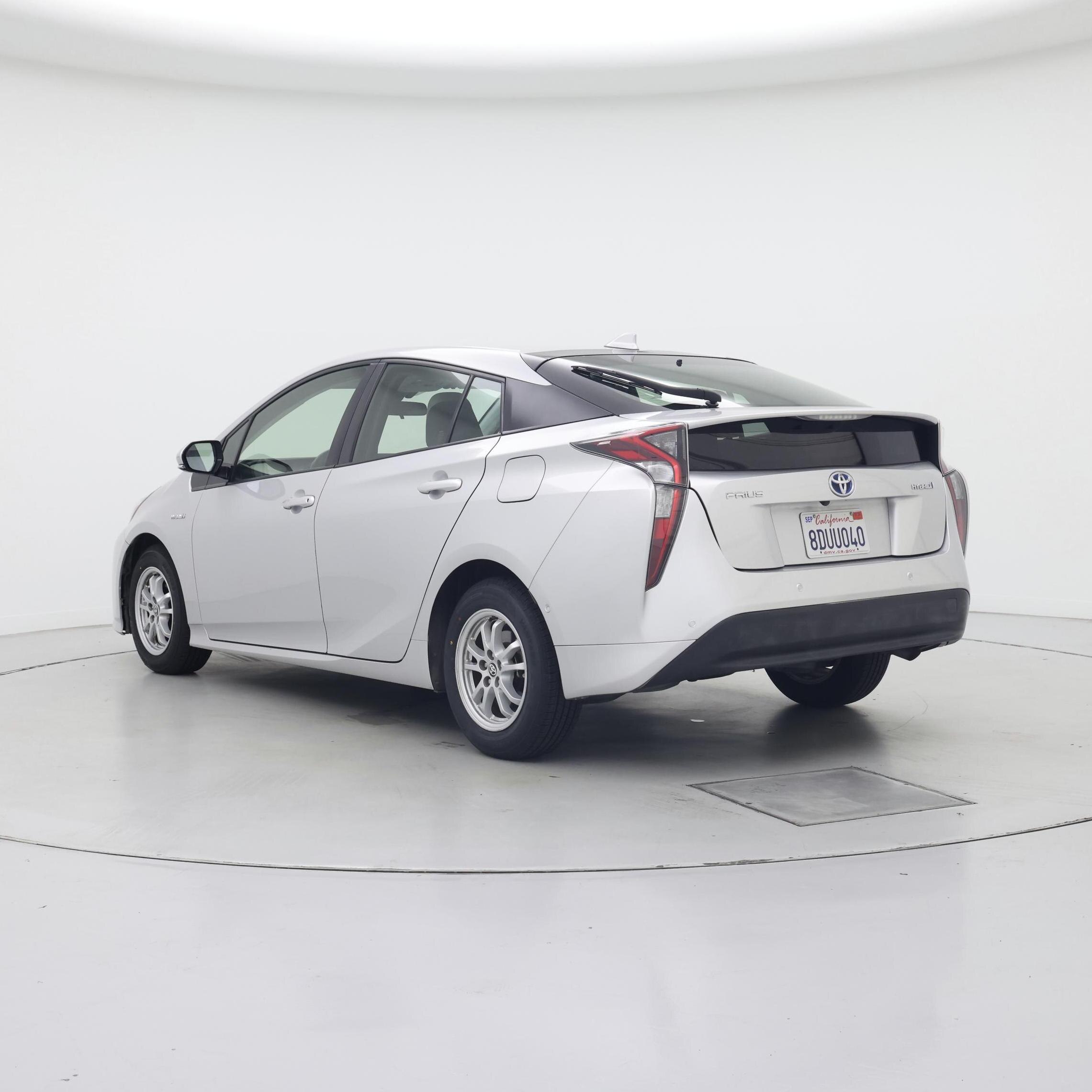 Thumbnail: 2018 Toyota Prius - 2