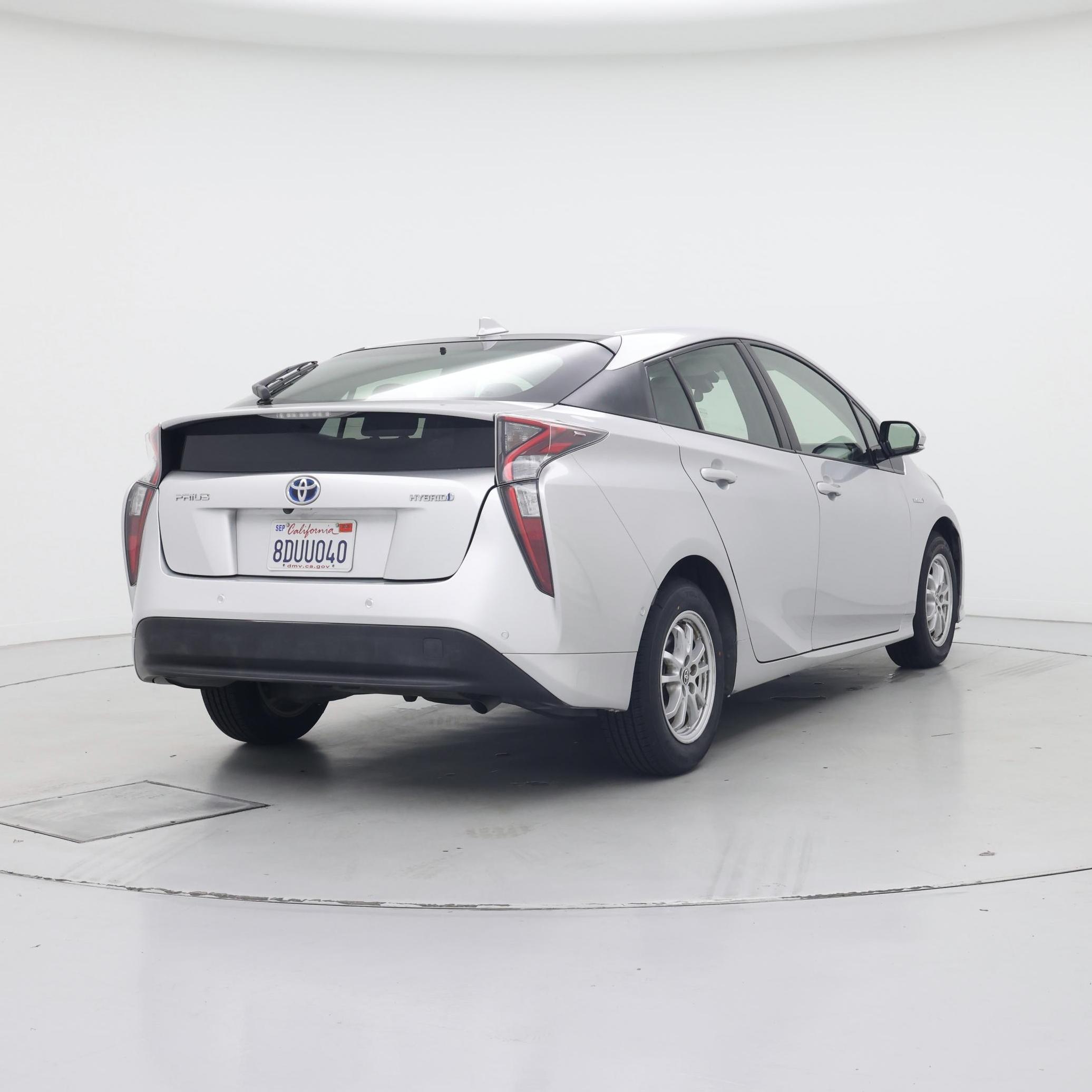 Thumbnail: 2018 Toyota Prius - 8