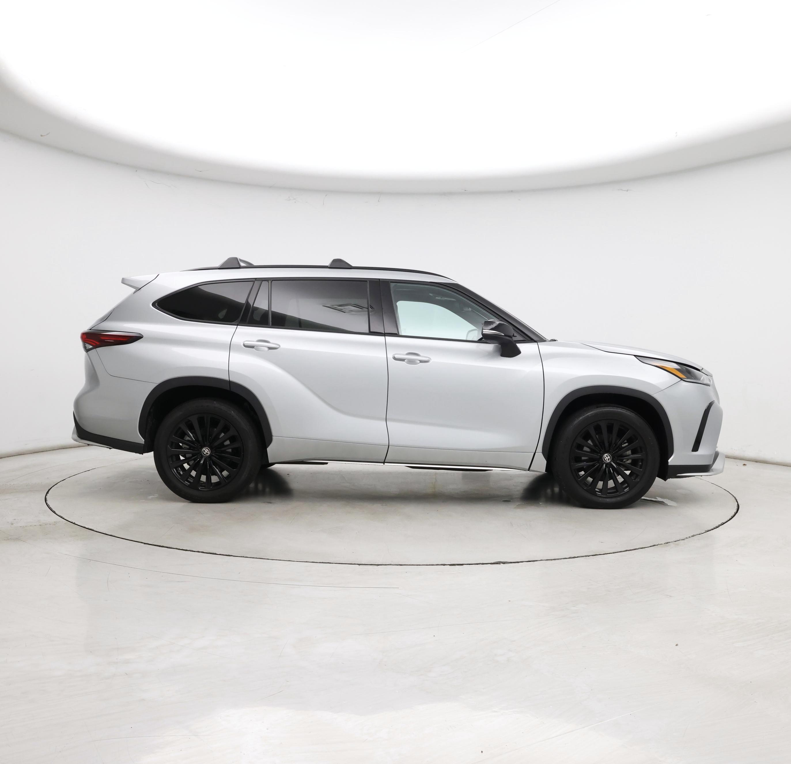 Thumbnail: 2025 Toyota Highlander - 7