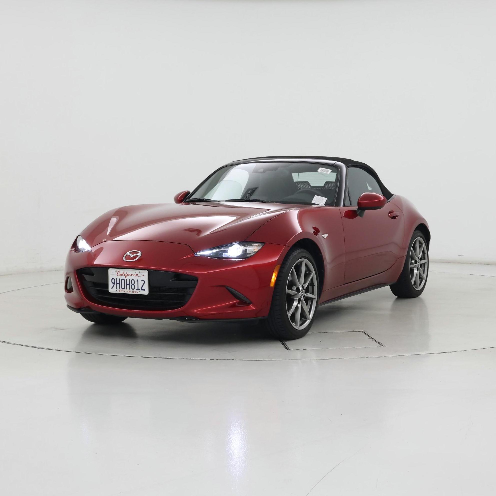 Thumbnail: 2023 Mazda MX-5 Miata - 4