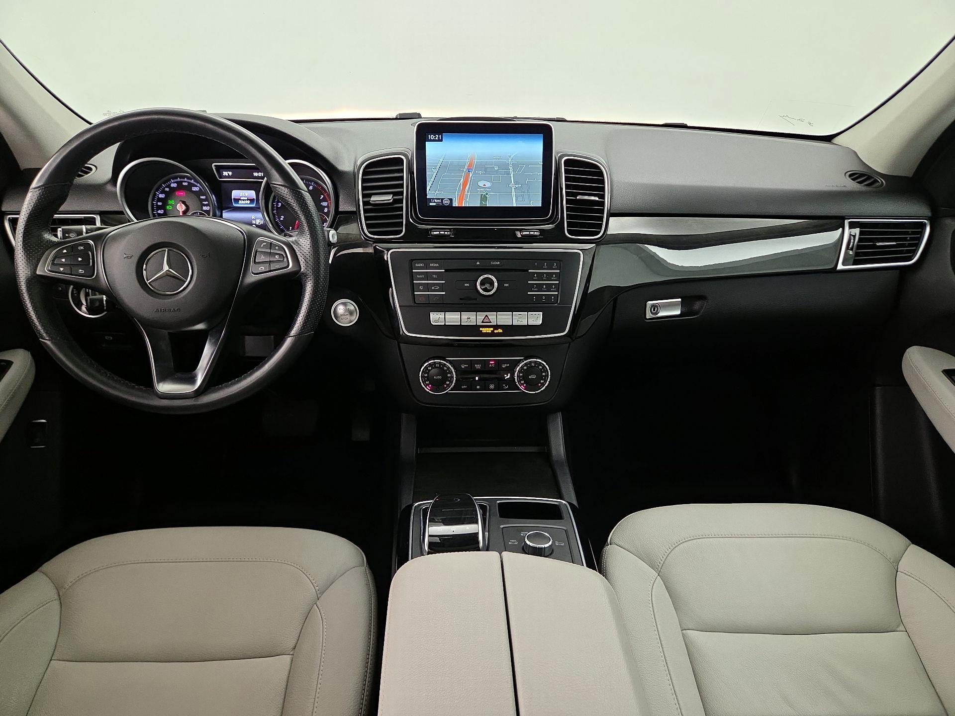 Thumbnail: 2016 Mercedes-Benz GLE - 9