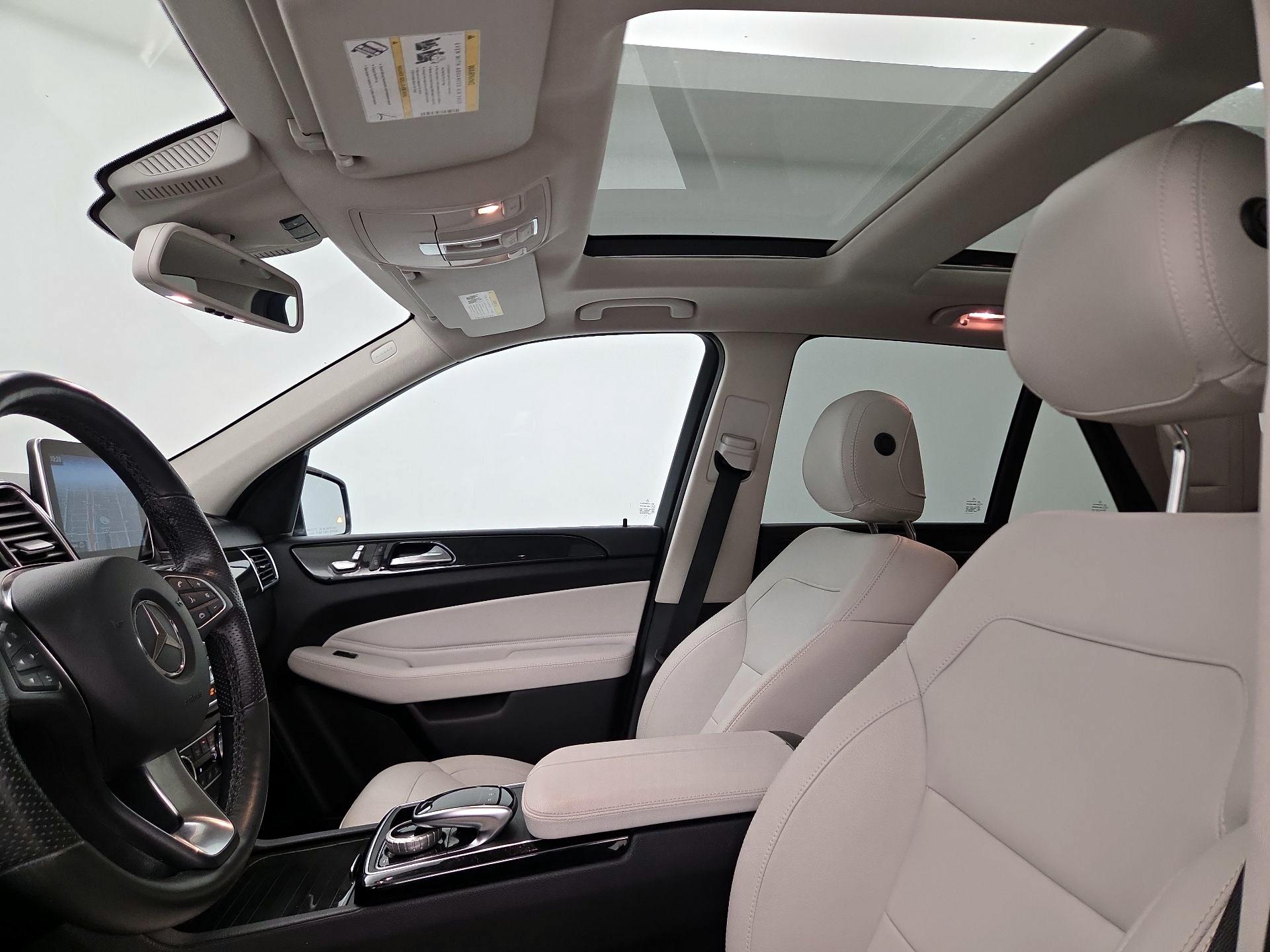 Thumbnail: 2016 Mercedes-Benz GLE - 20