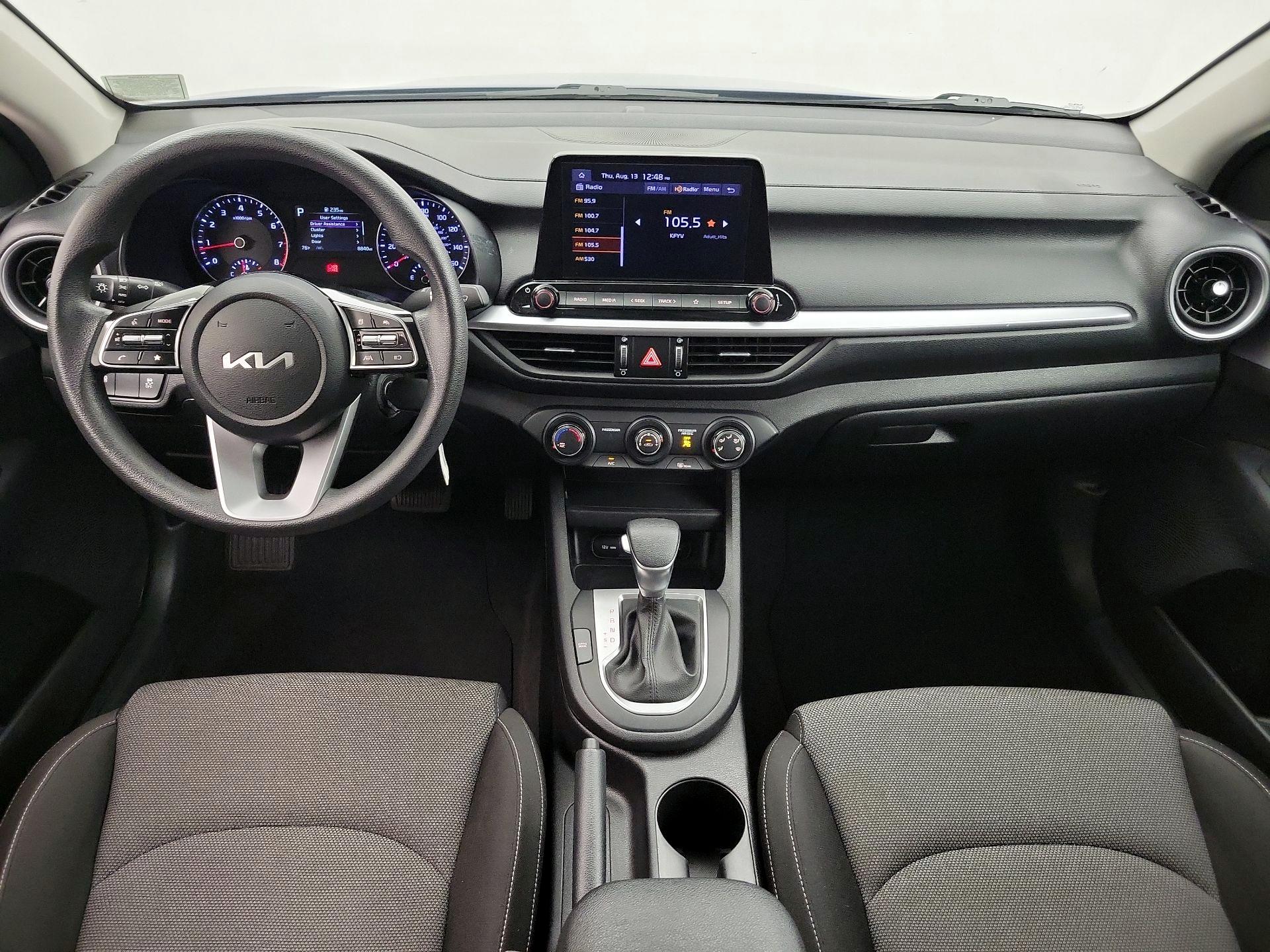 Thumbnail: 2023 Kia Forte - 9