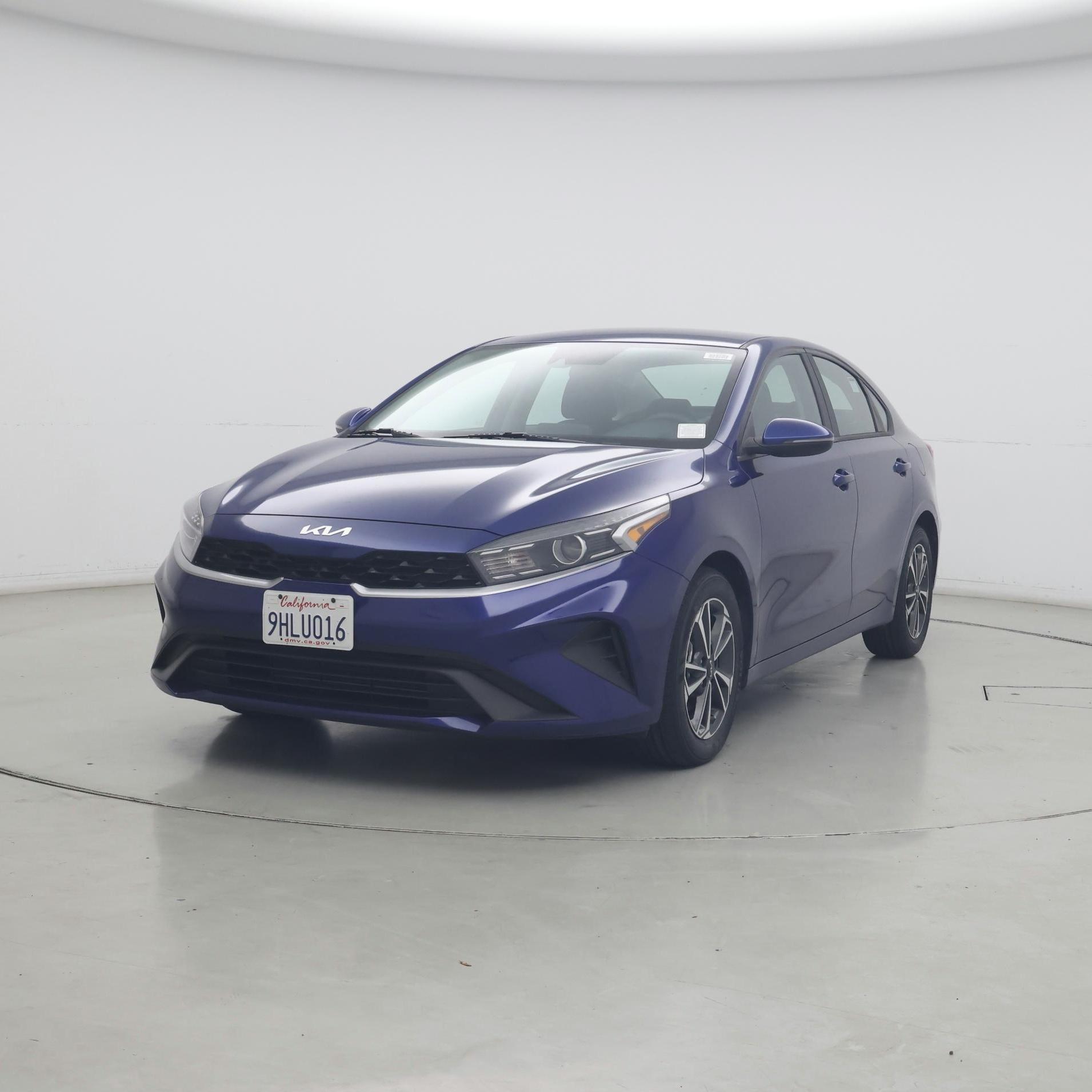 Thumbnail: 2023 Kia Forte - 4