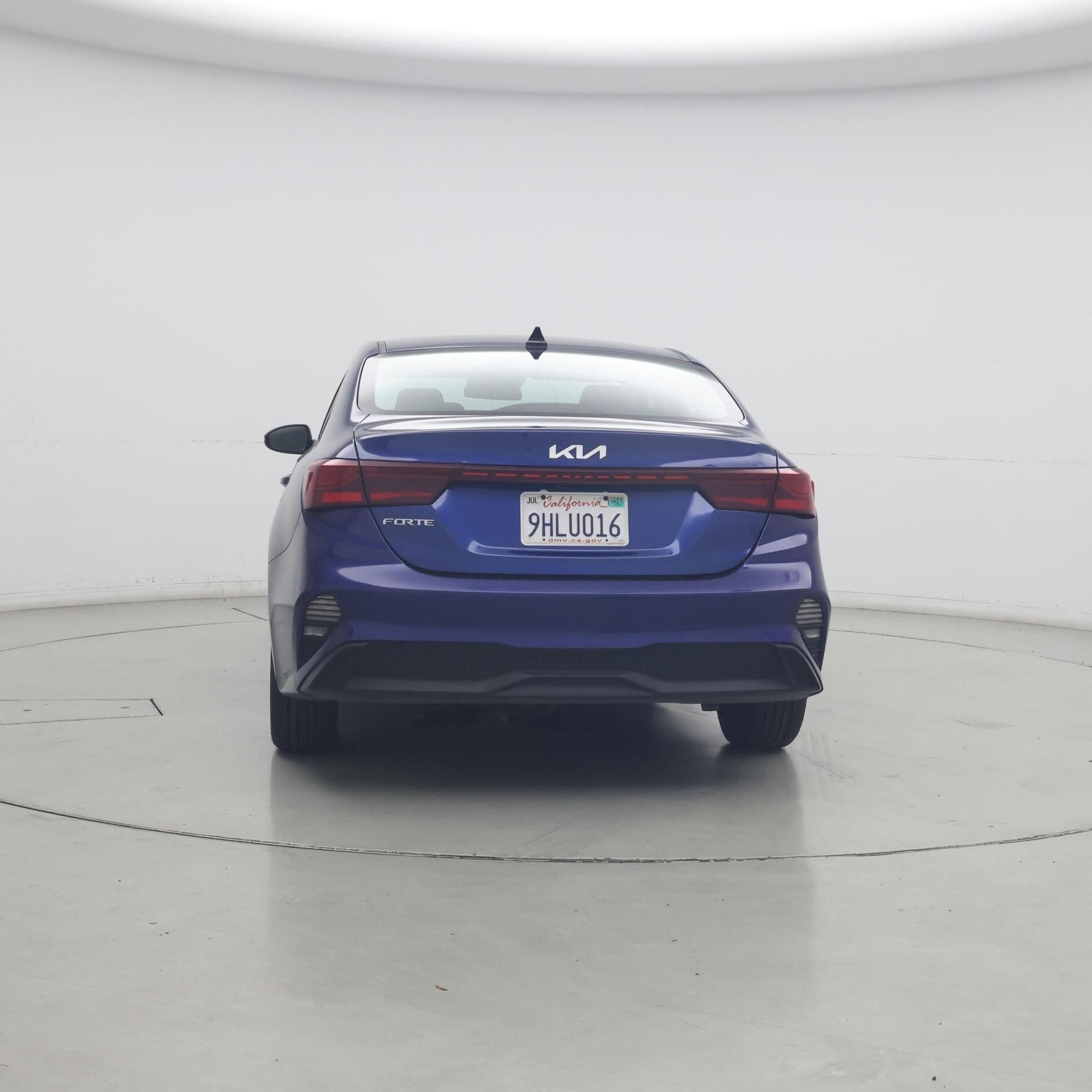 Thumbnail: 2023 Kia Forte - 6