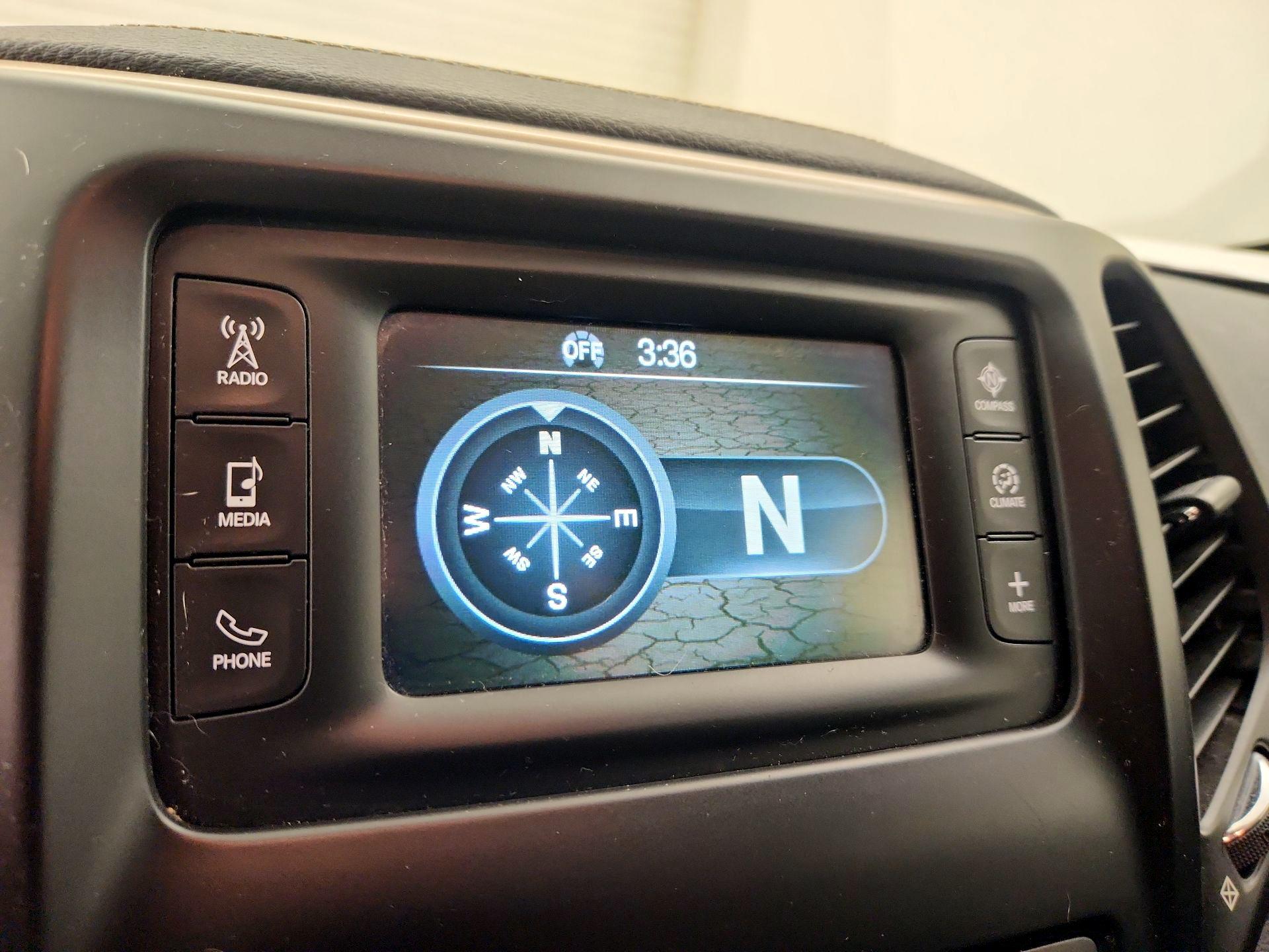 Thumbnail: 2016 Jeep Cherokee - 14