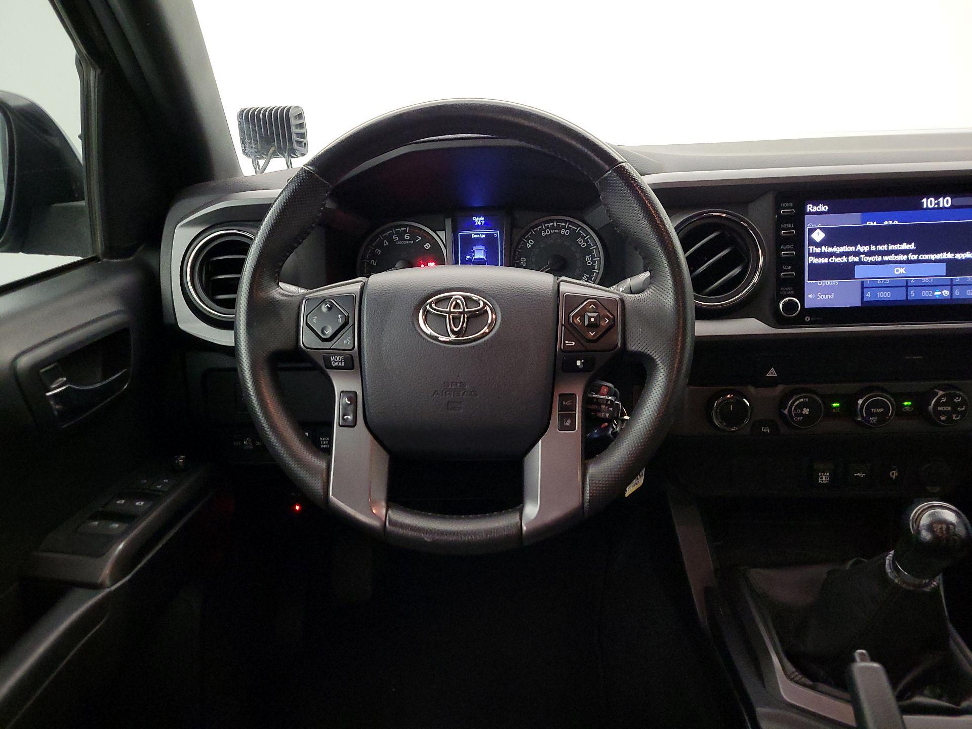 Thumbnail: 2020 Toyota Tacoma - 10