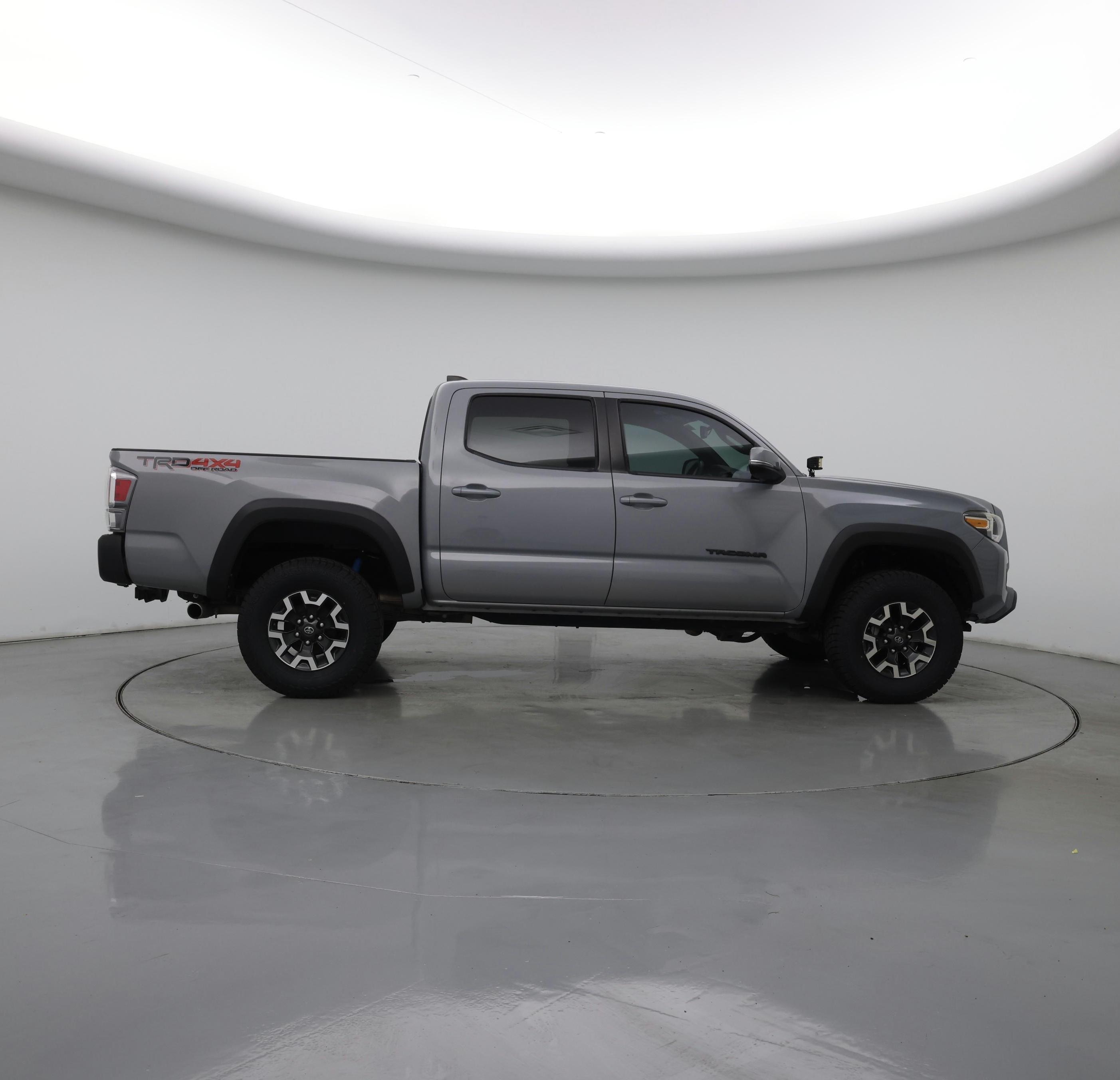 Thumbnail: 2020 Toyota Tacoma - 7