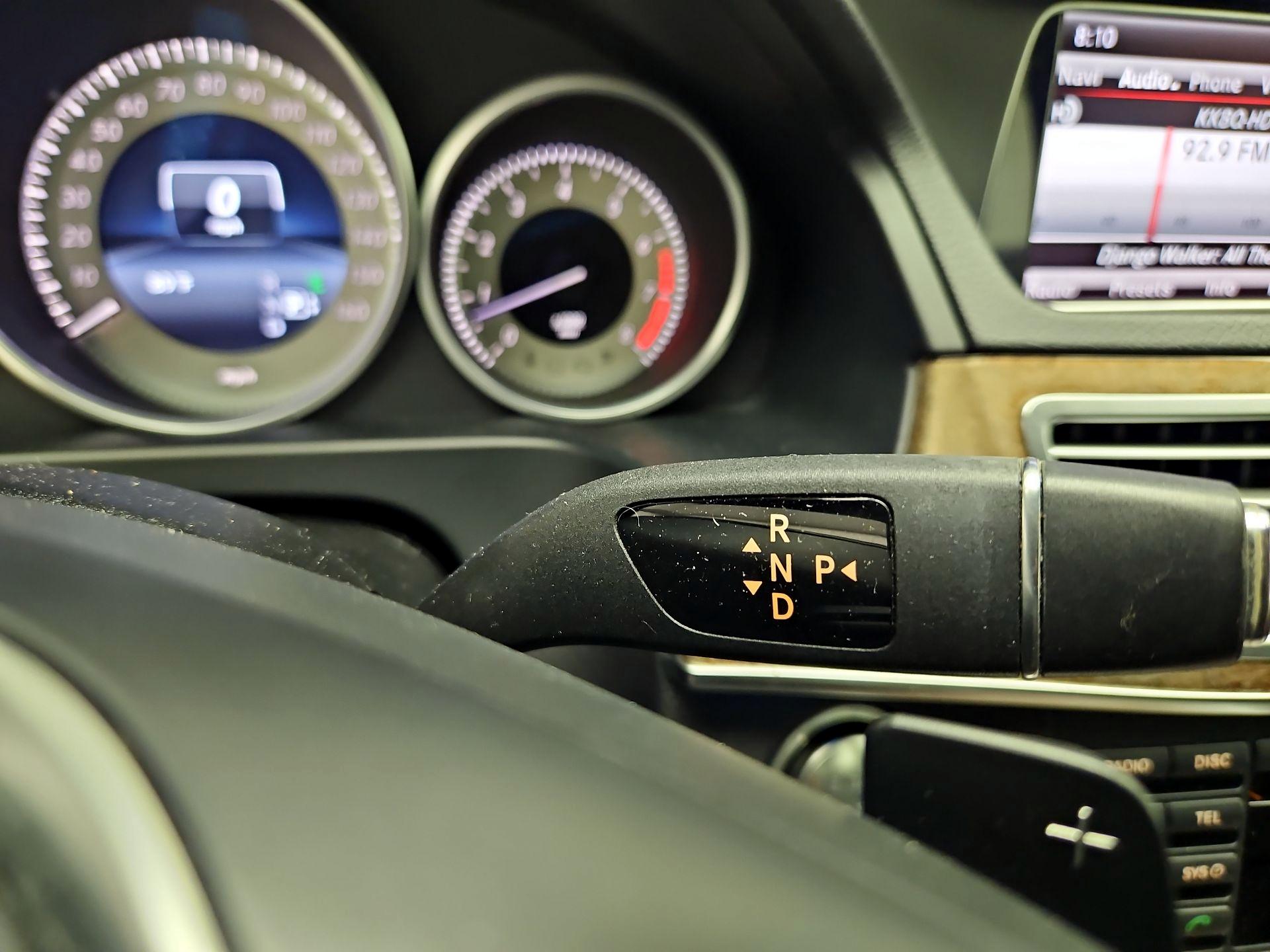 Thumbnail: 2015 Mercedes-Benz E-Class - 16