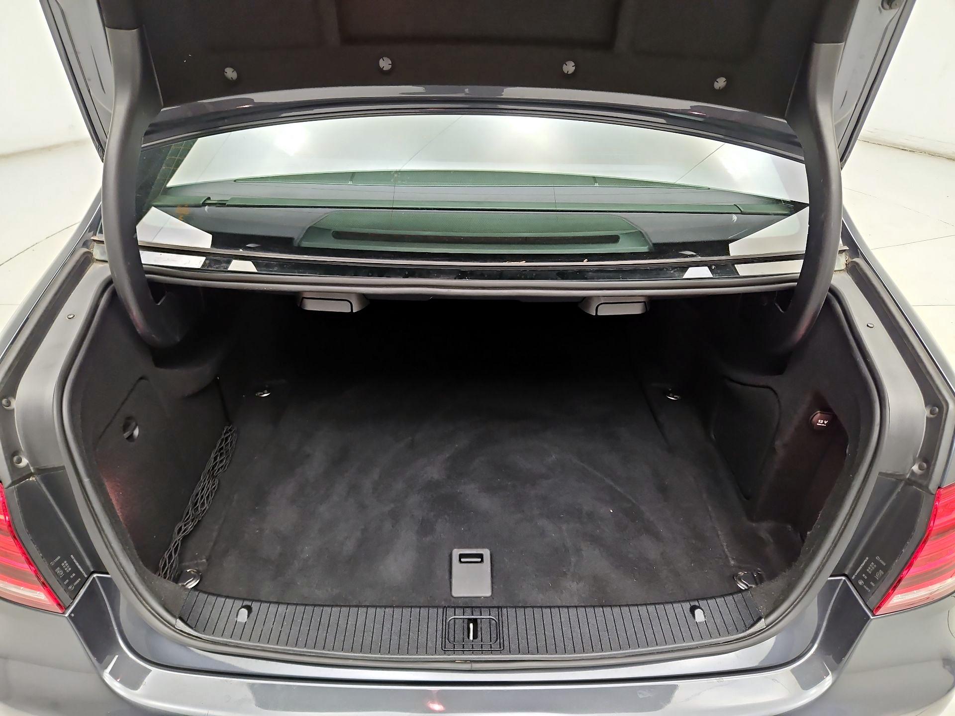 Thumbnail: 2015 Mercedes-Benz E-Class - 18