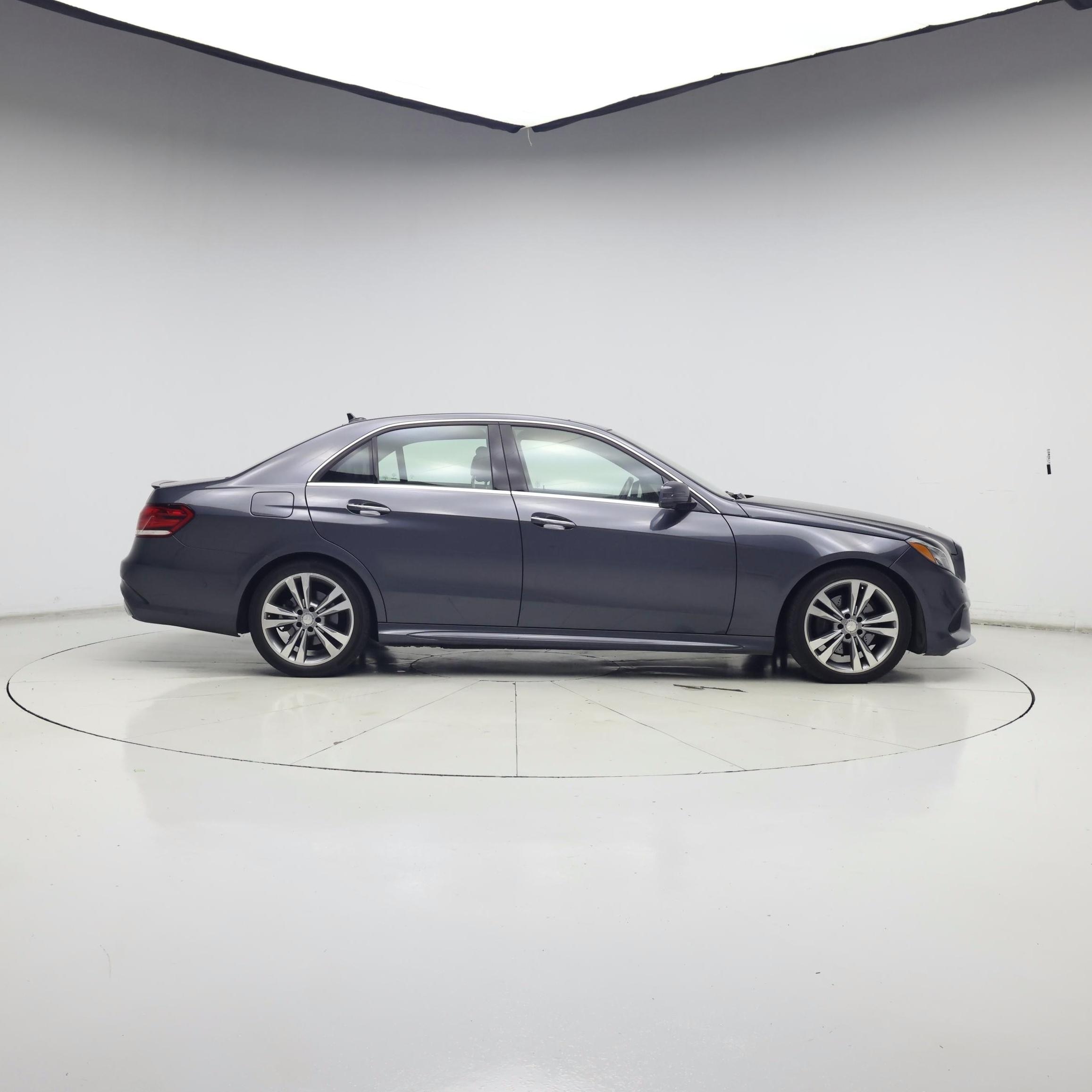 Thumbnail: 2015 Mercedes-Benz E-Class - 7