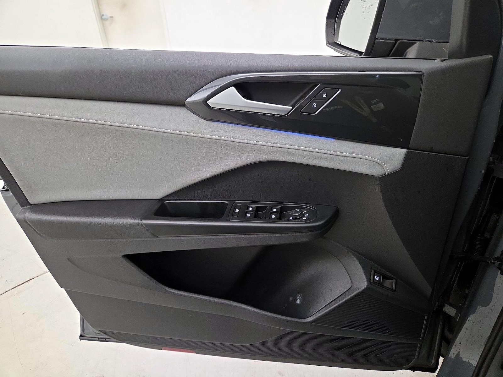 2022 Volkswagen Taos SEL - Photo 13