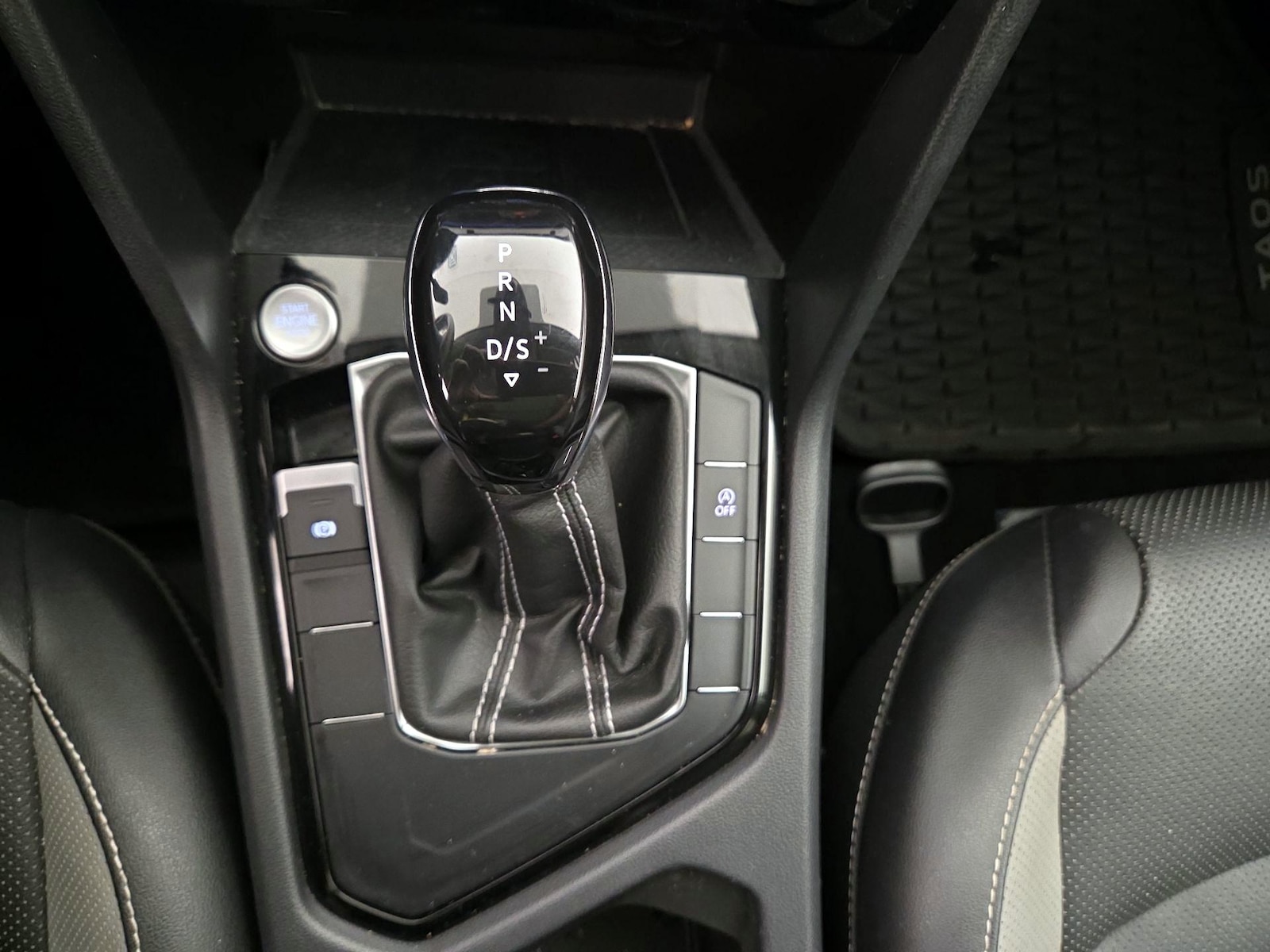 2022 Volkswagen Taos SEL - Photo 19