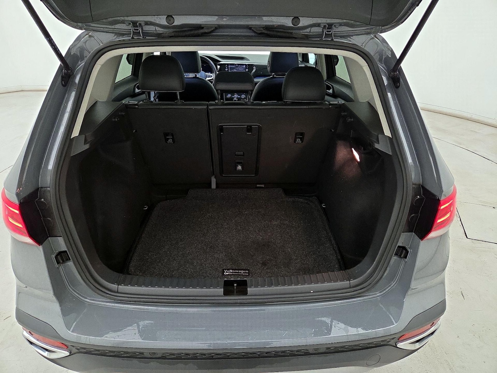 2022 Volkswagen Taos SEL - Photo 23
