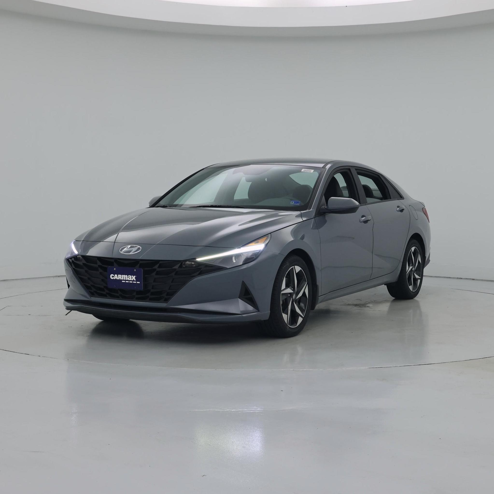 Thumbnail: 2023 Hyundai Elantra - 4
